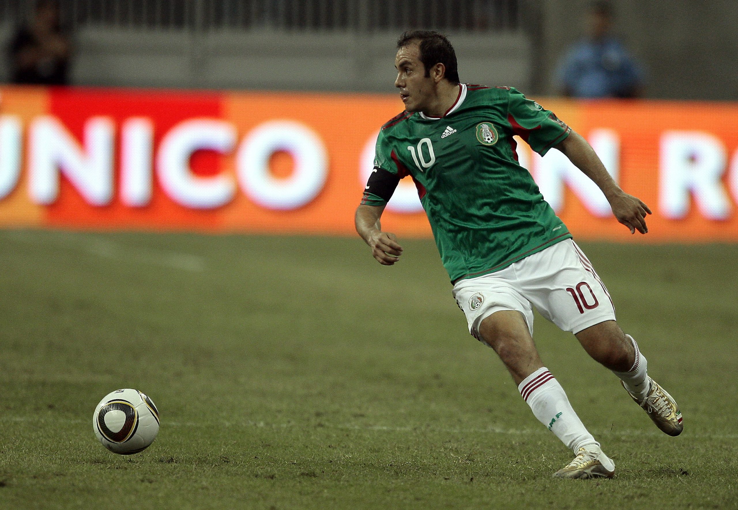 Cuauhtémoc Blanco photo