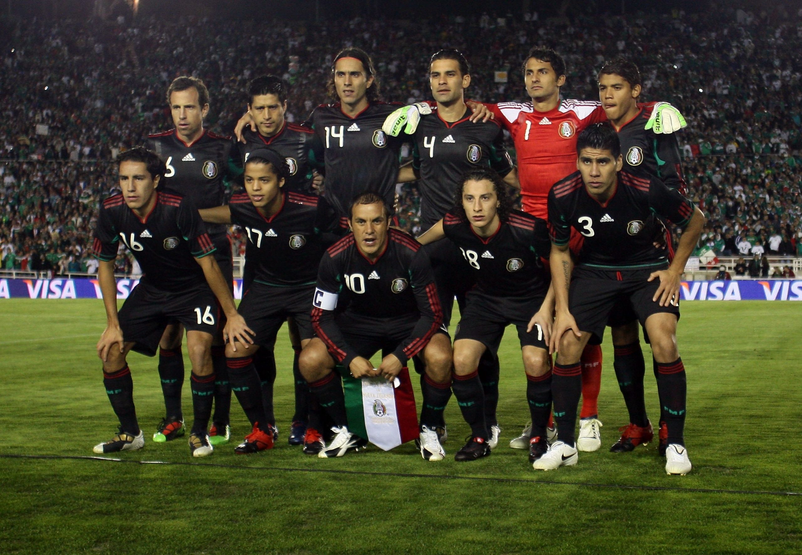 Cuauhtémoc Blanco photo 2