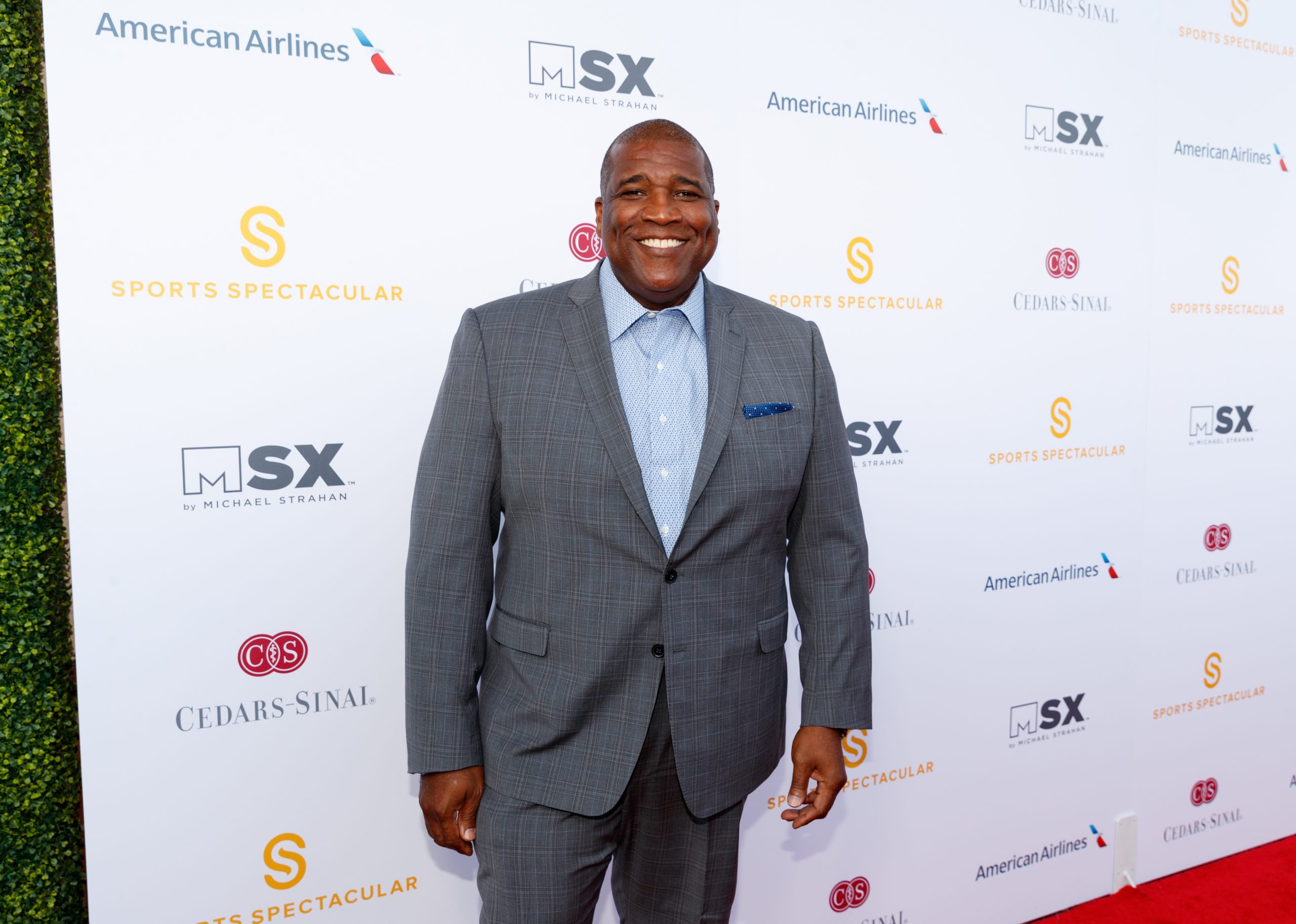 Curt Menefee photo 3