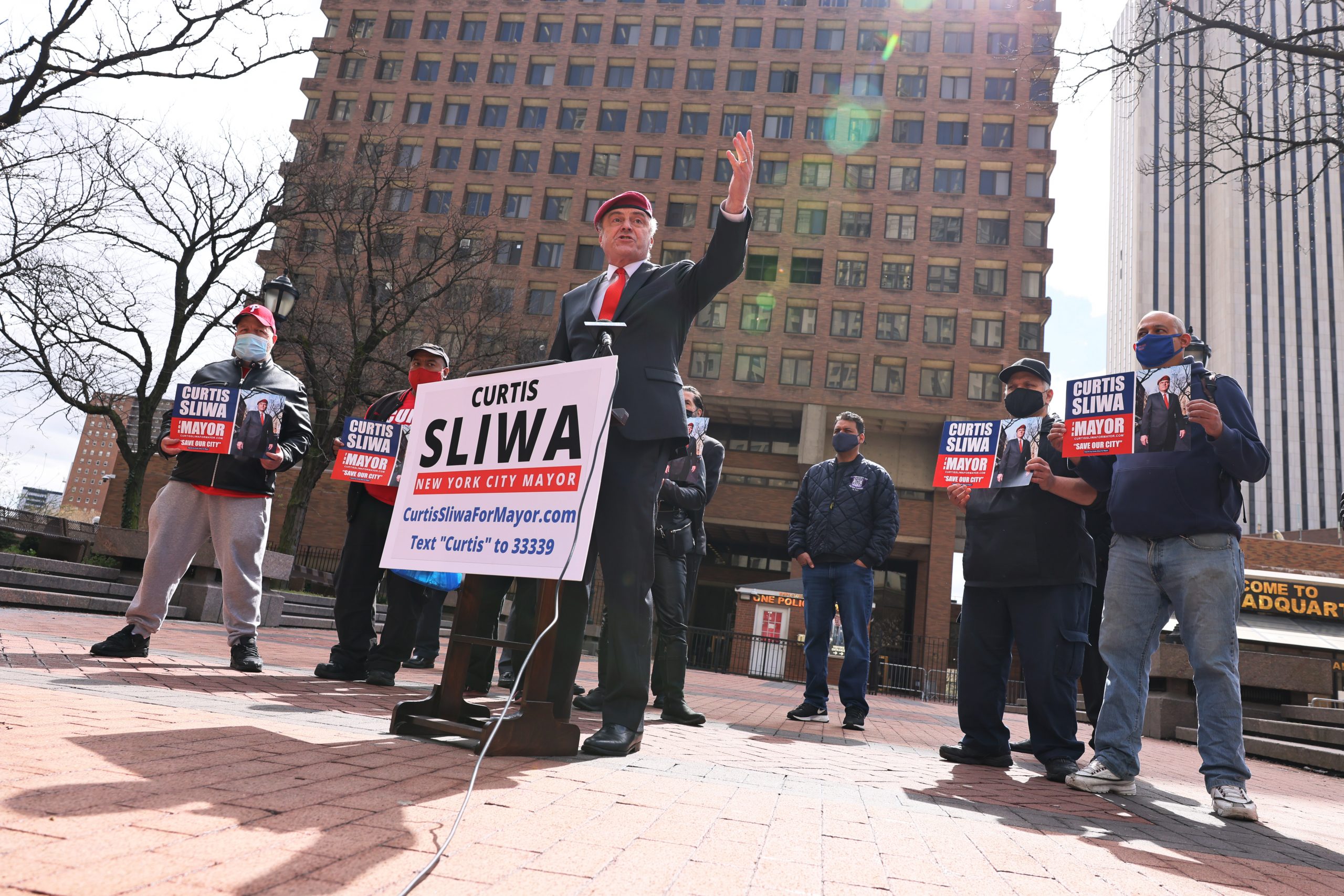 Curtis Sliwa photo 2