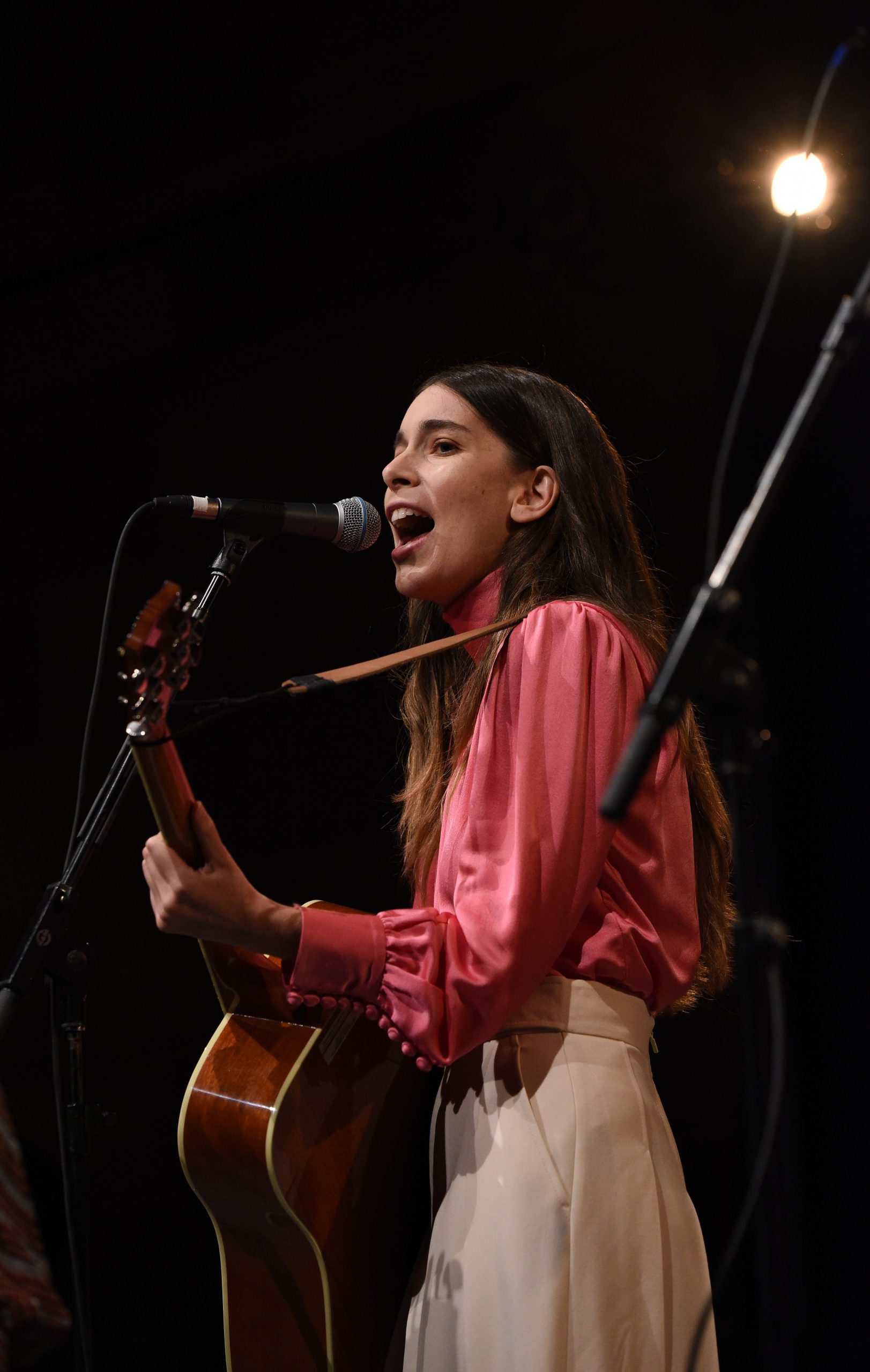 Danielle Haim photo