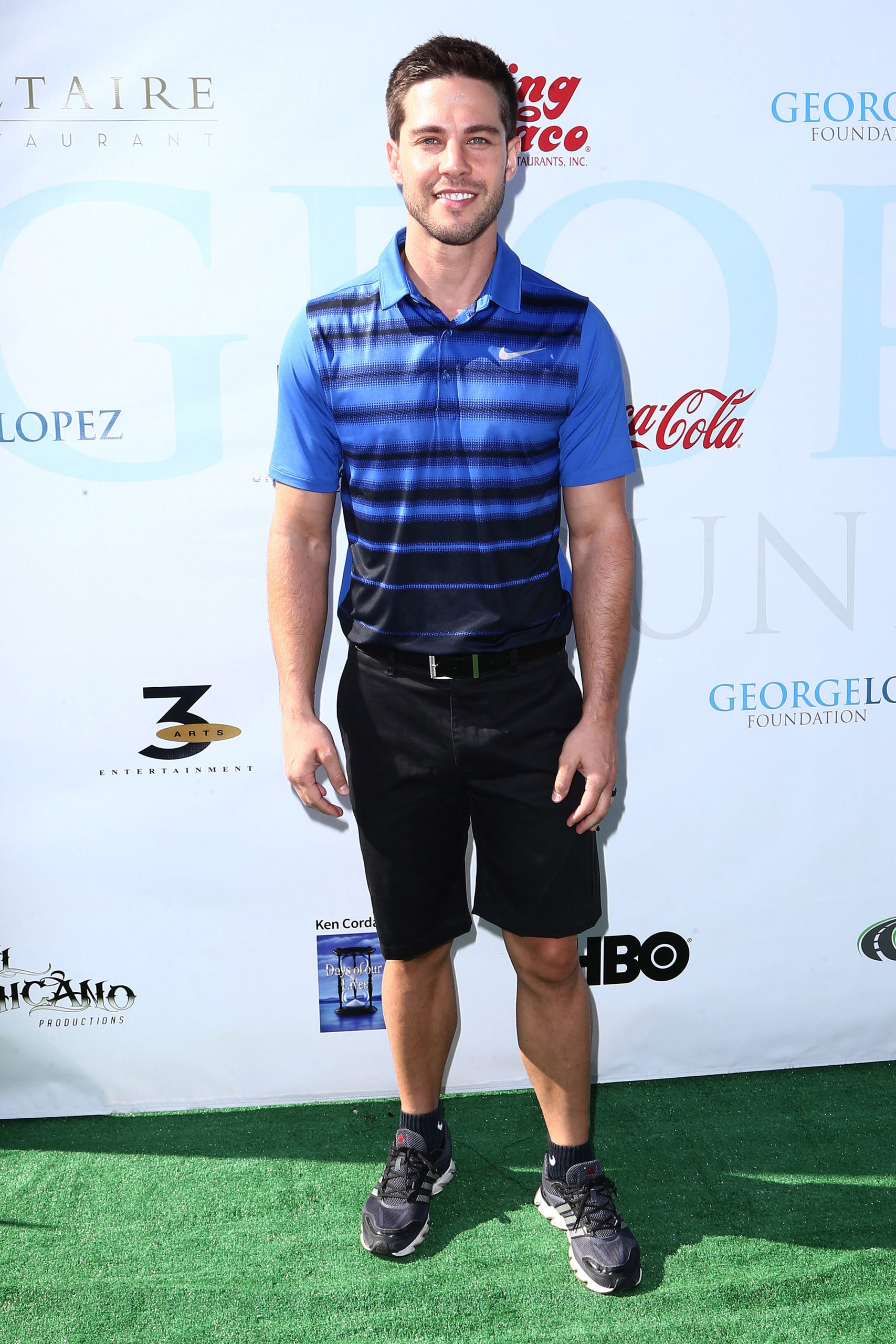 Dean Geyer photo 3