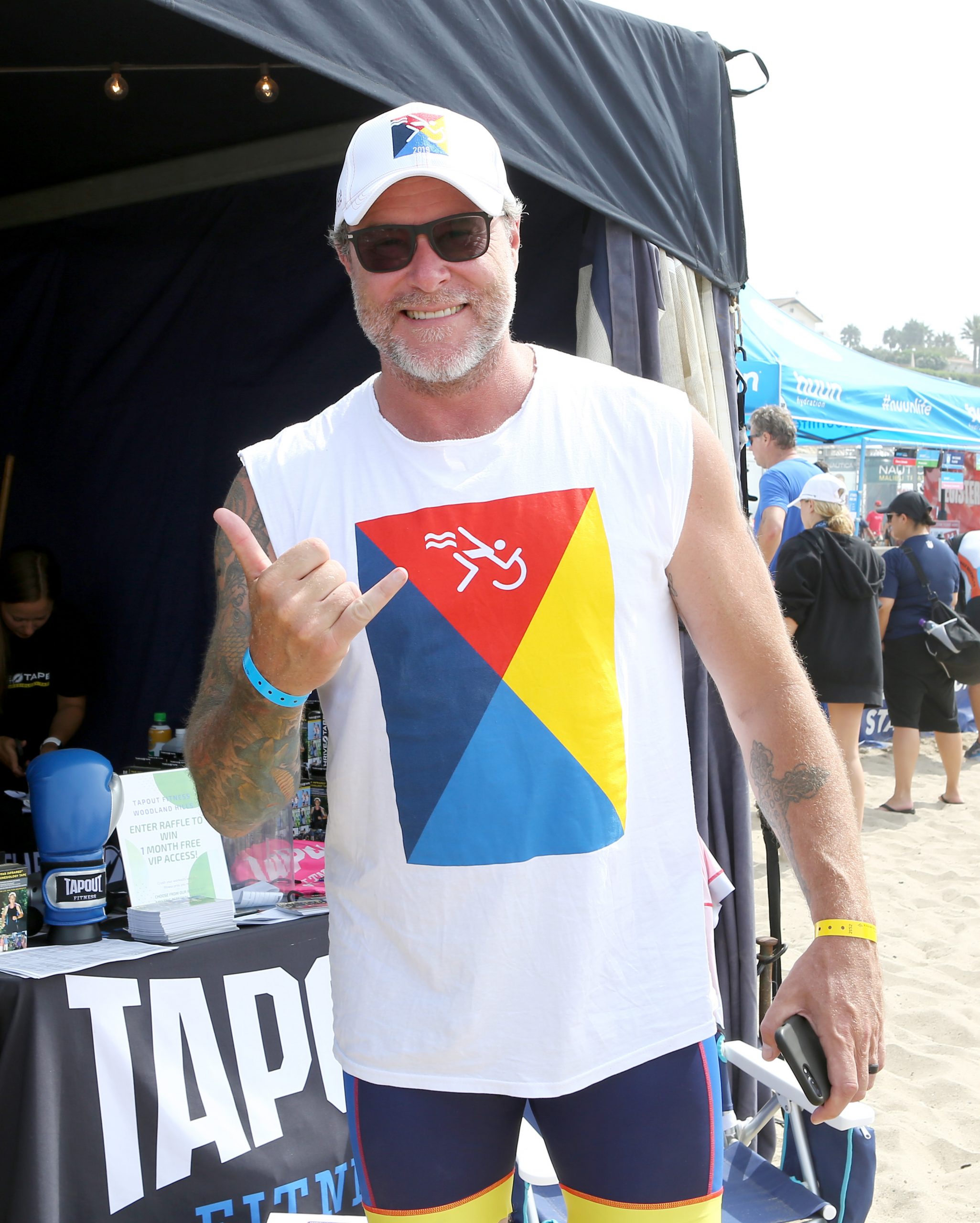 Dean McDermott photo 3