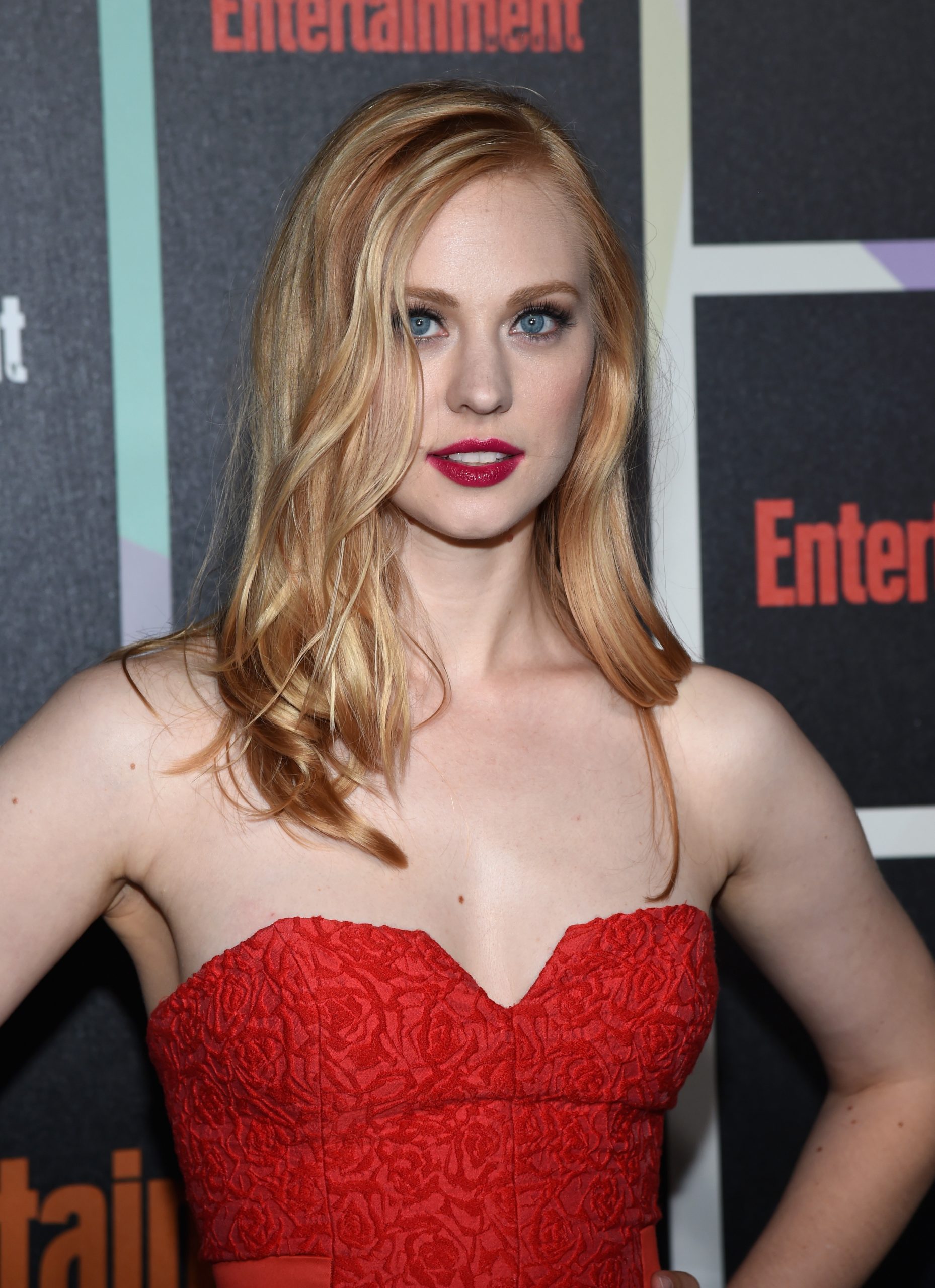 Deborah Ann Woll photo 3