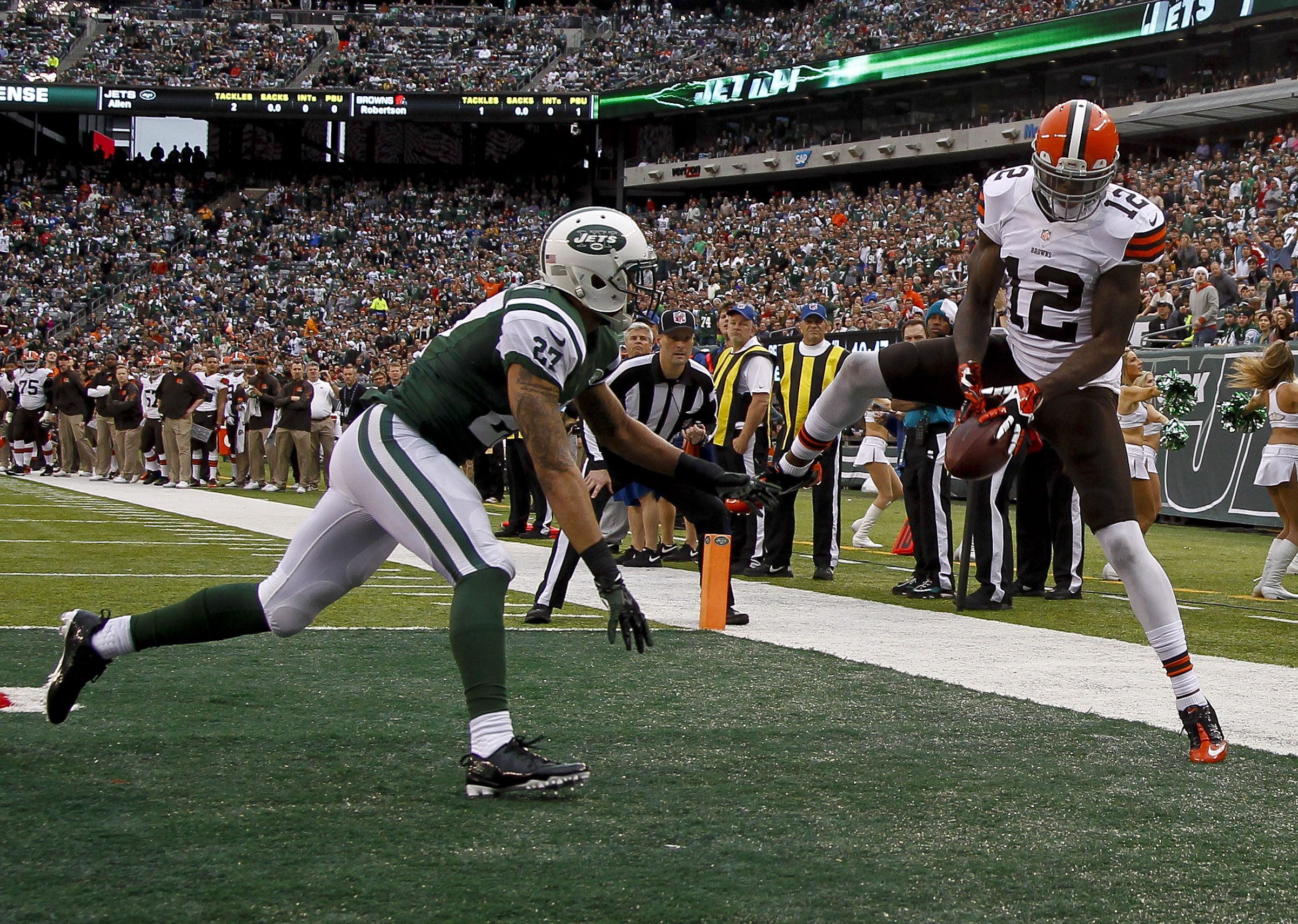 Dee Milliner photo 3