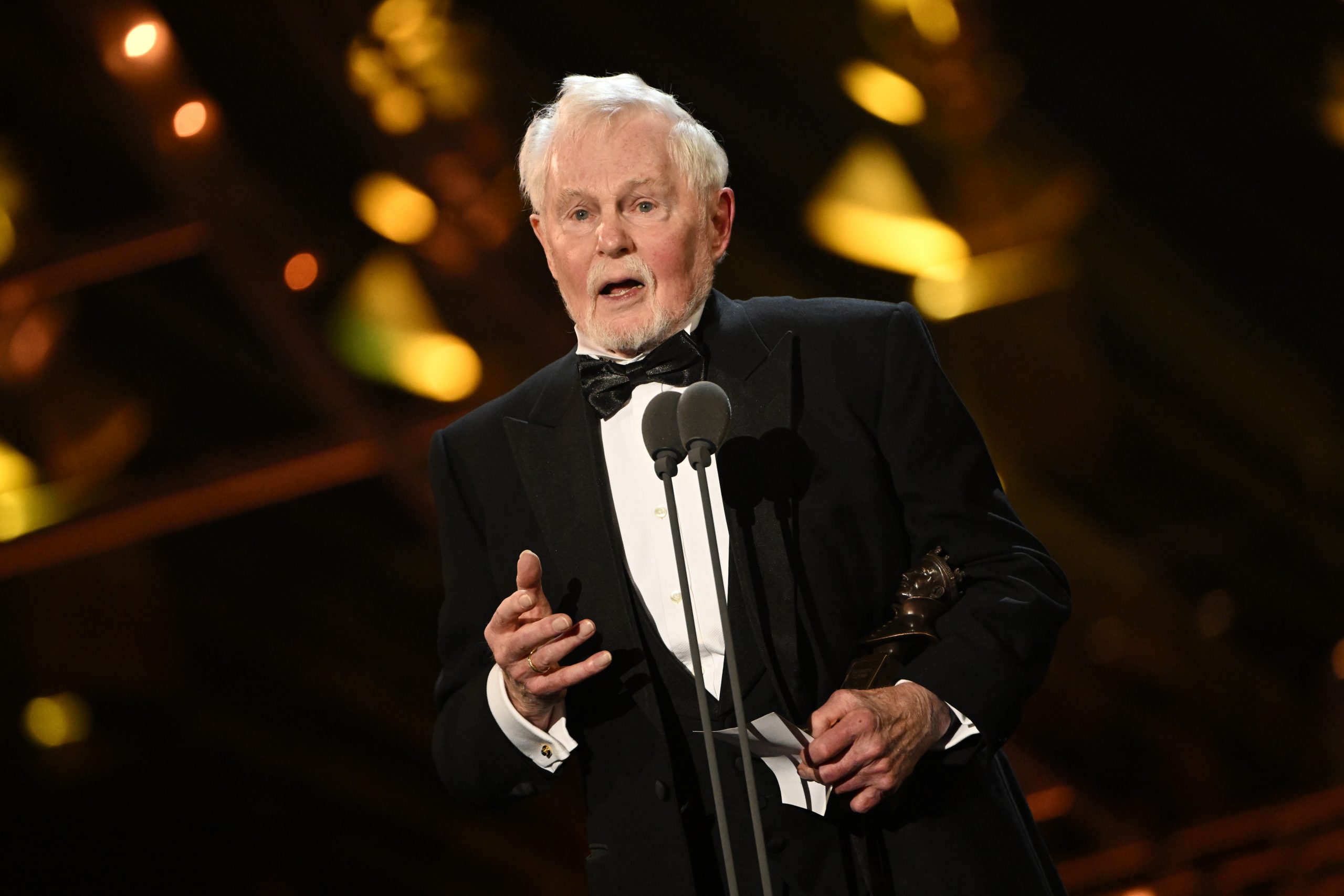 Derek Jacobi photo