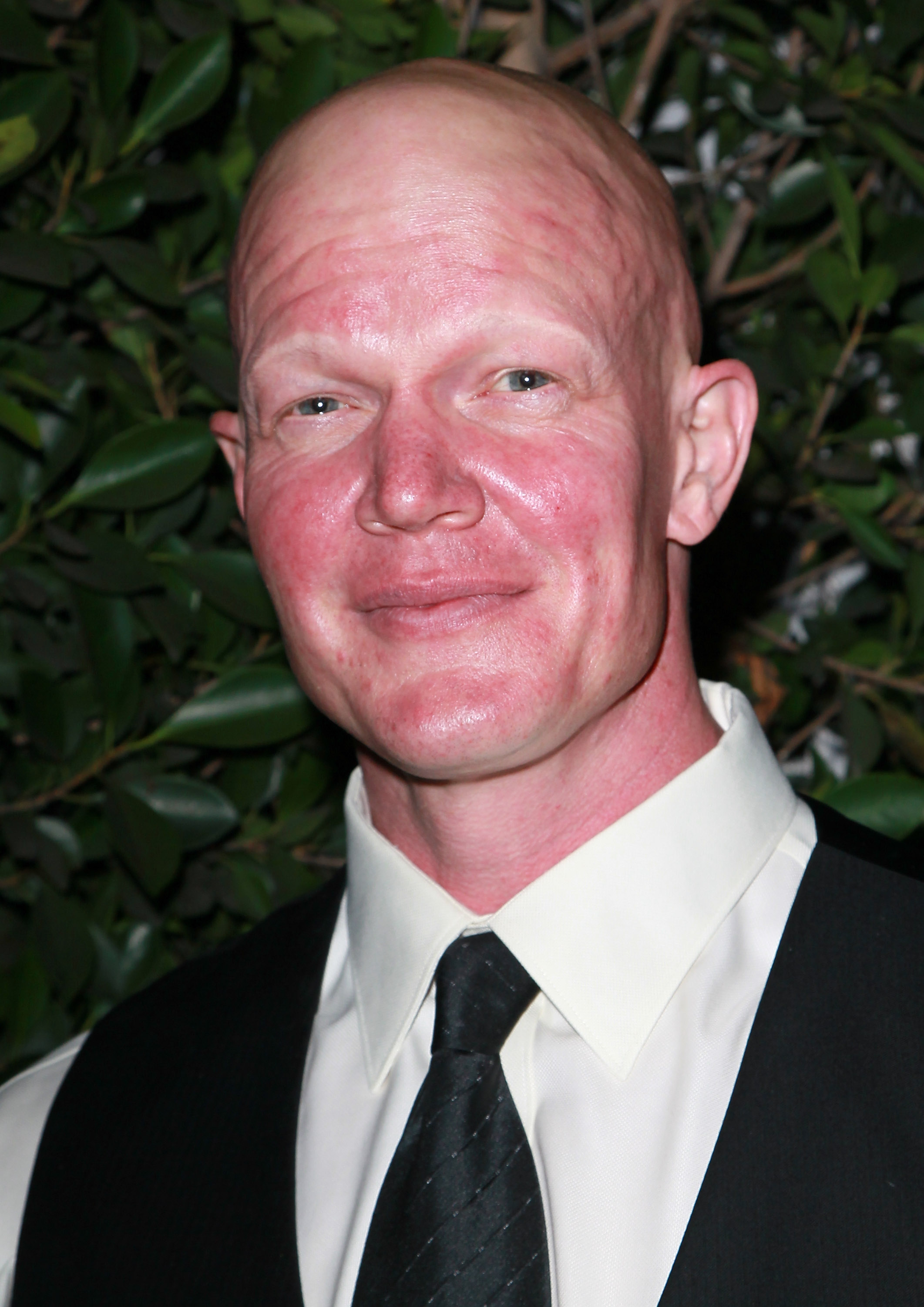 Derek Mears photo