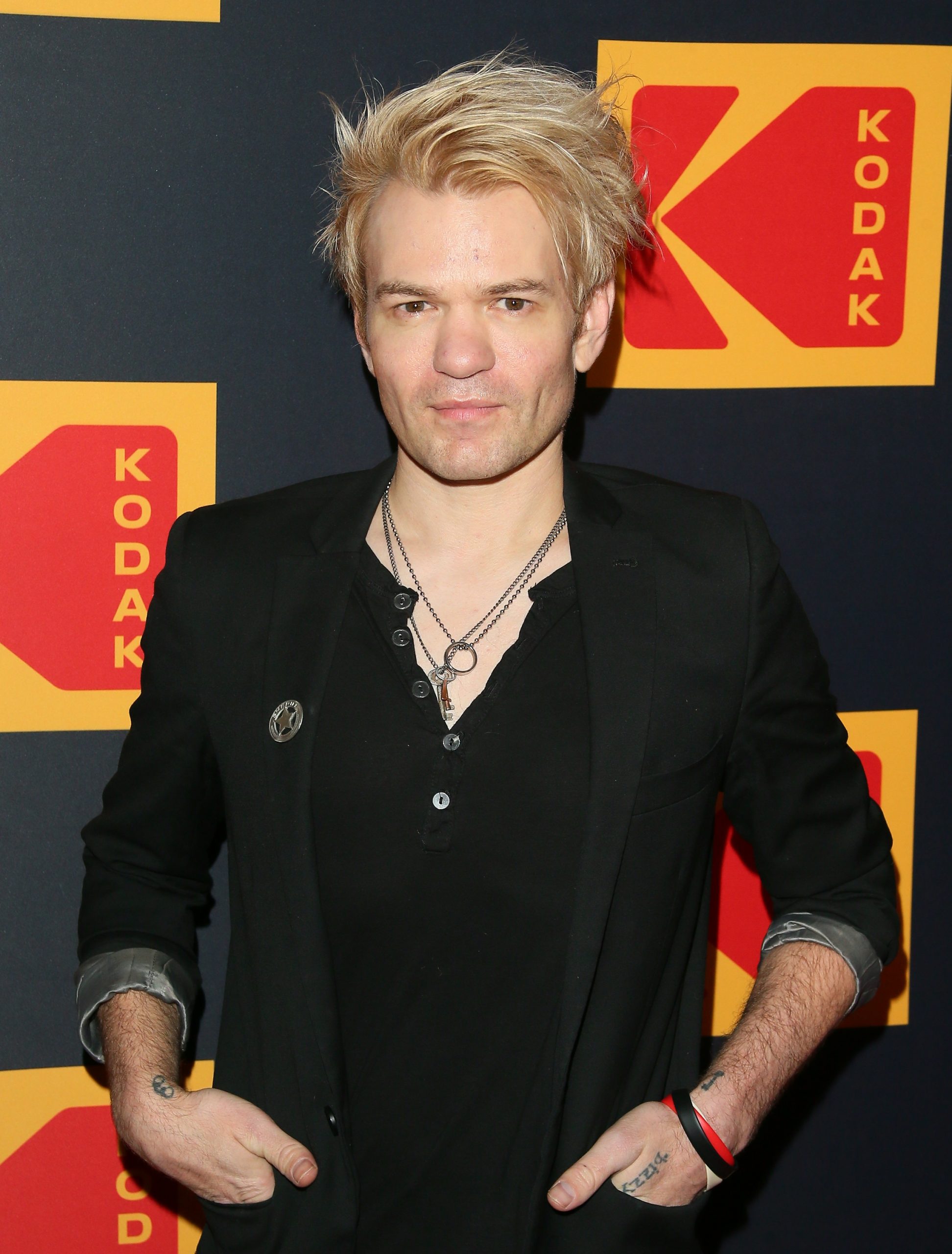 Deryck Whibley photo 3