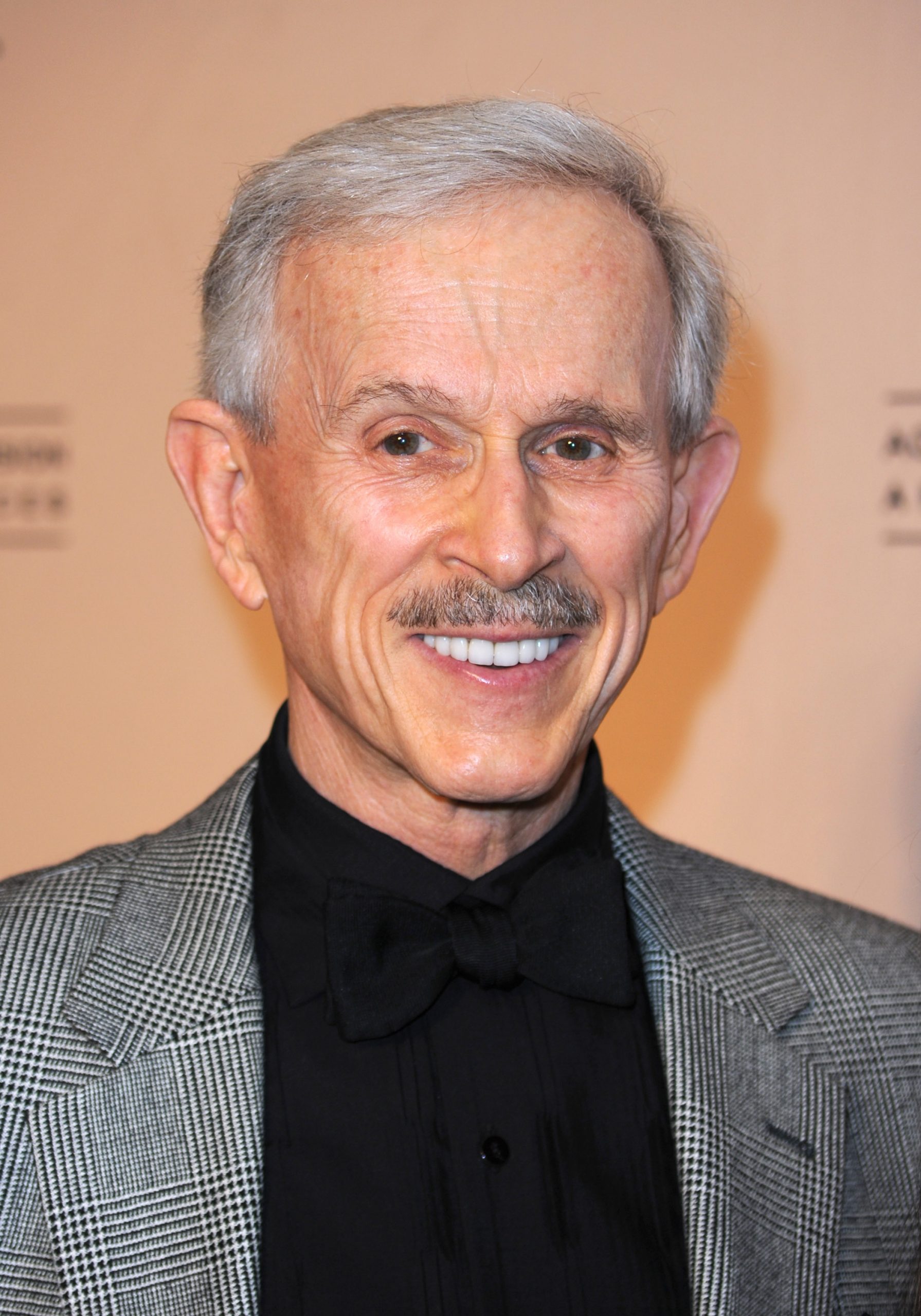 Dick Smothers photo