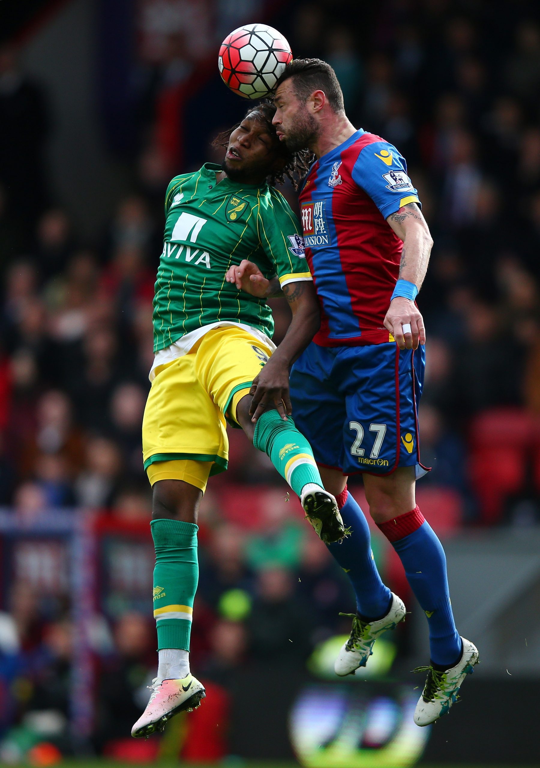 Dieumerci Mbokani photo 3