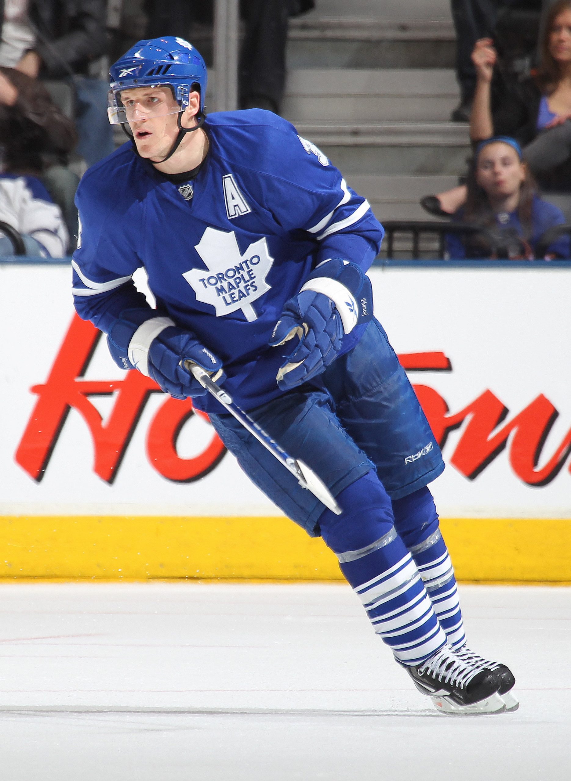 Dion Phaneuf photo