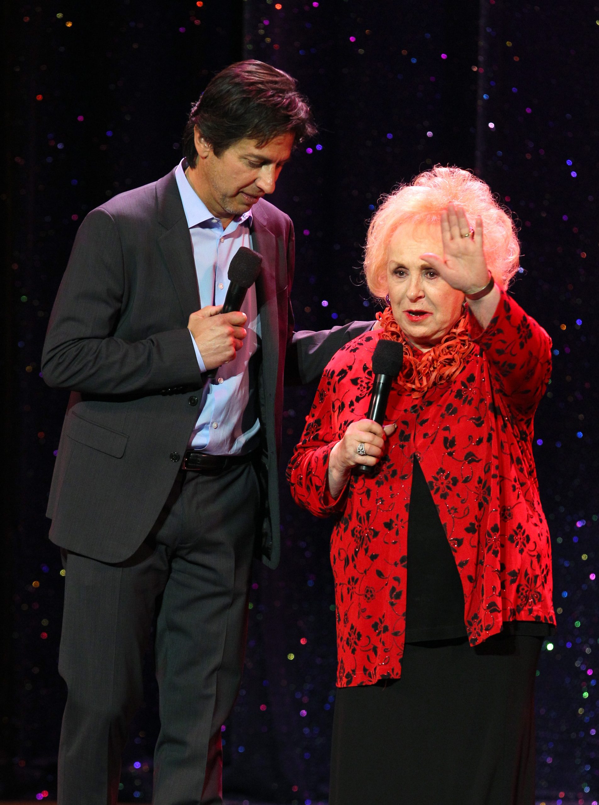 Doris Roberts photo