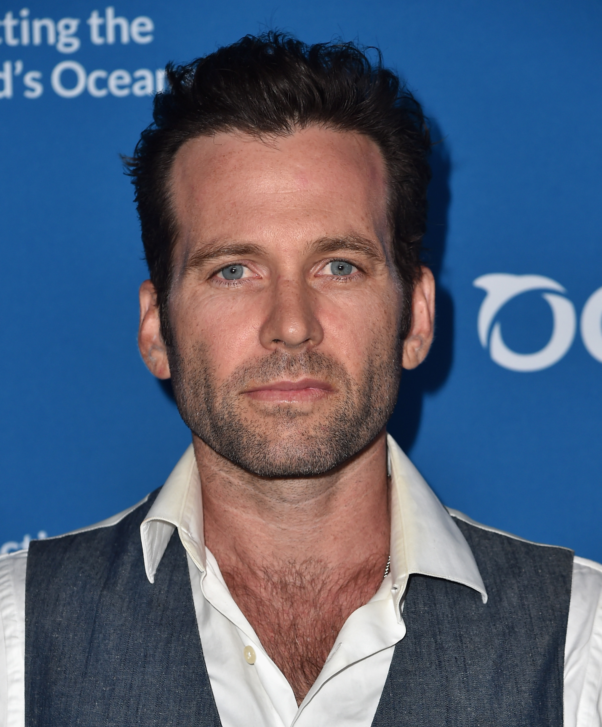 Eion Bailey photo