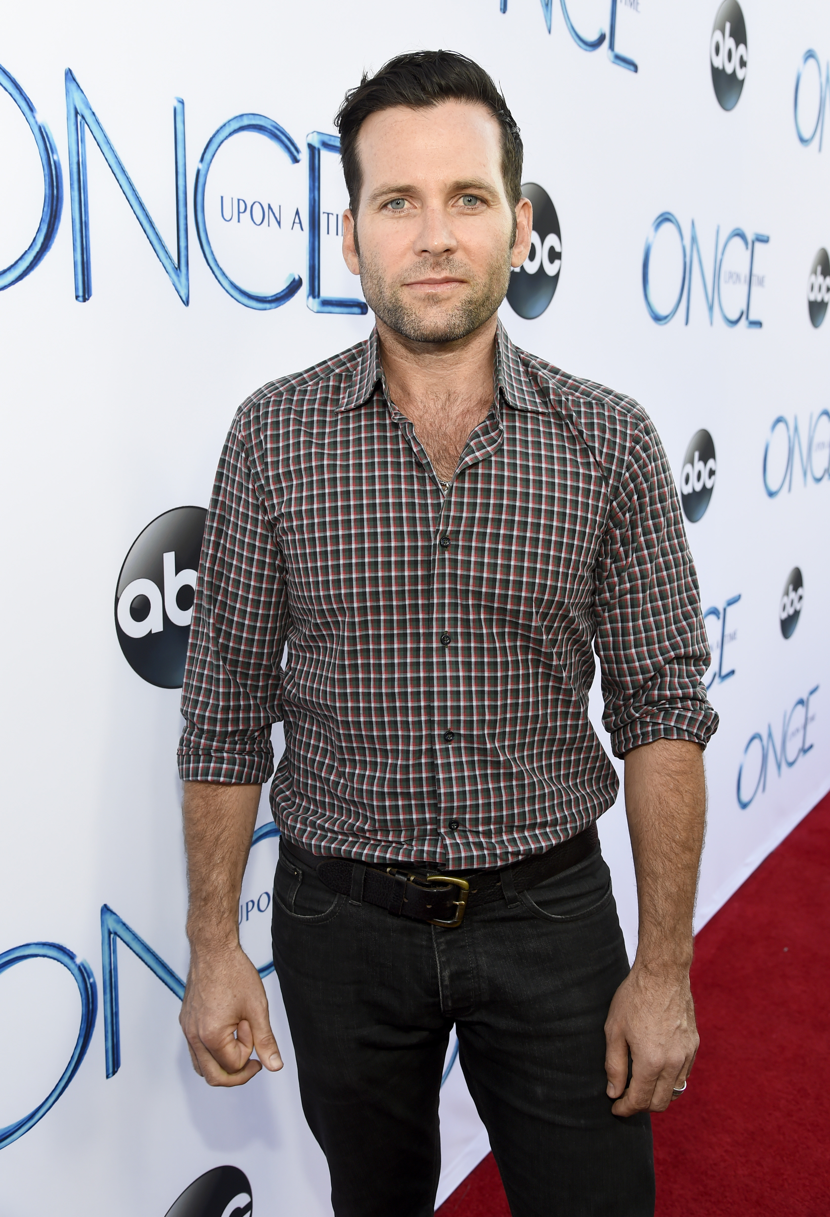 Eion Bailey photo 3