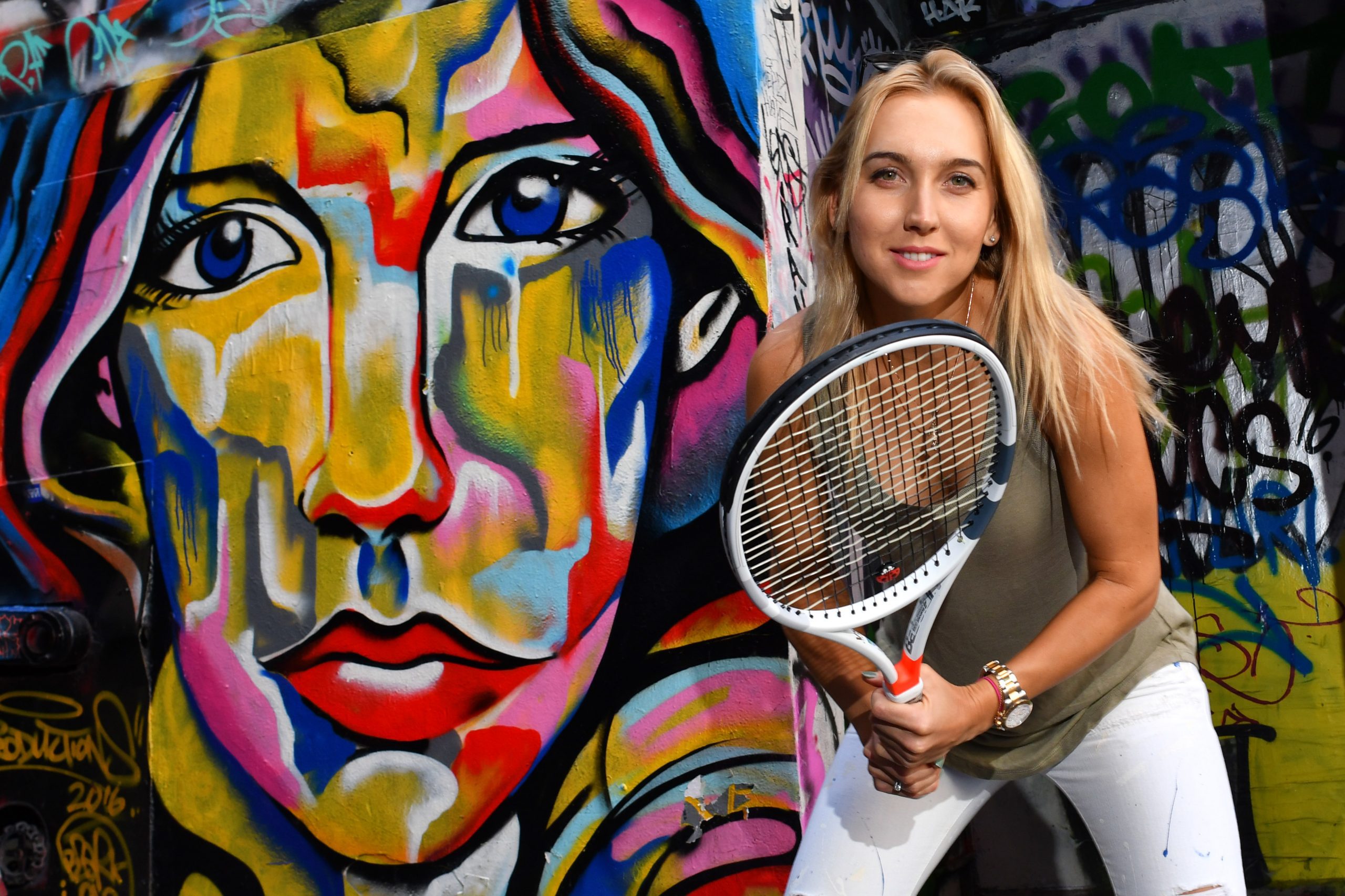 Elena Vesnina photo