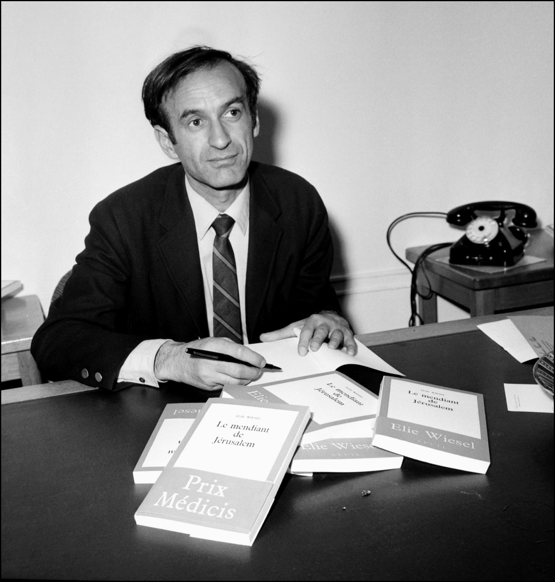 Elie Wiesel photo