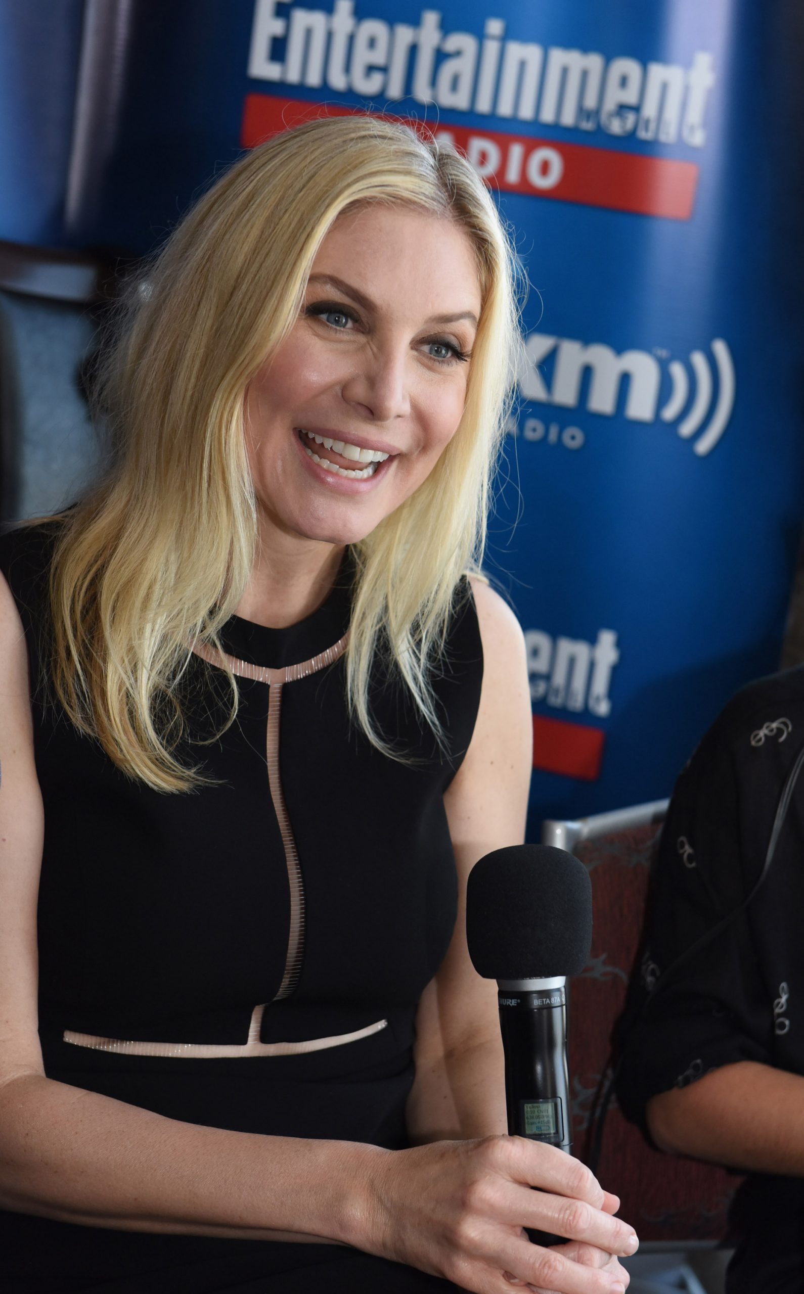 Elizabeth Mitchell photo 3