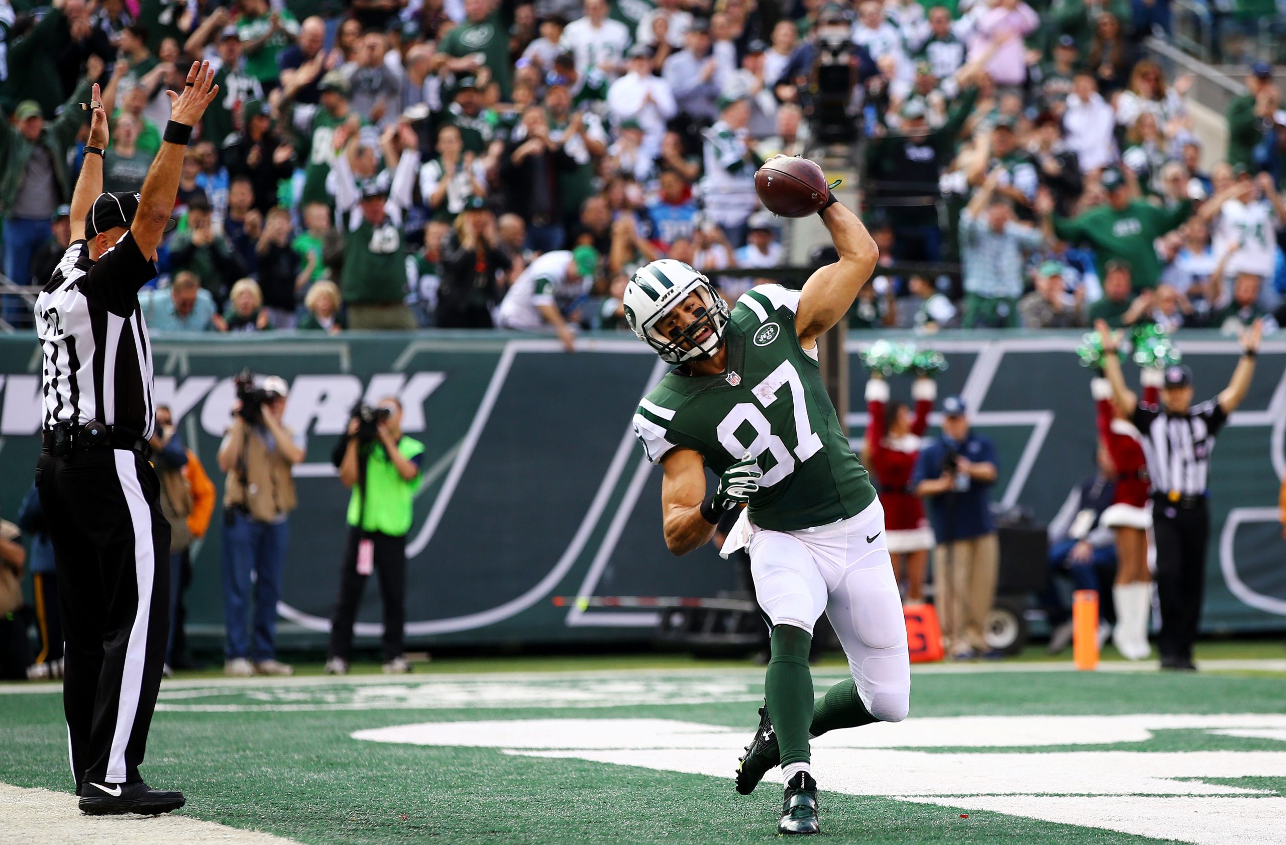 Eric Decker photo 3