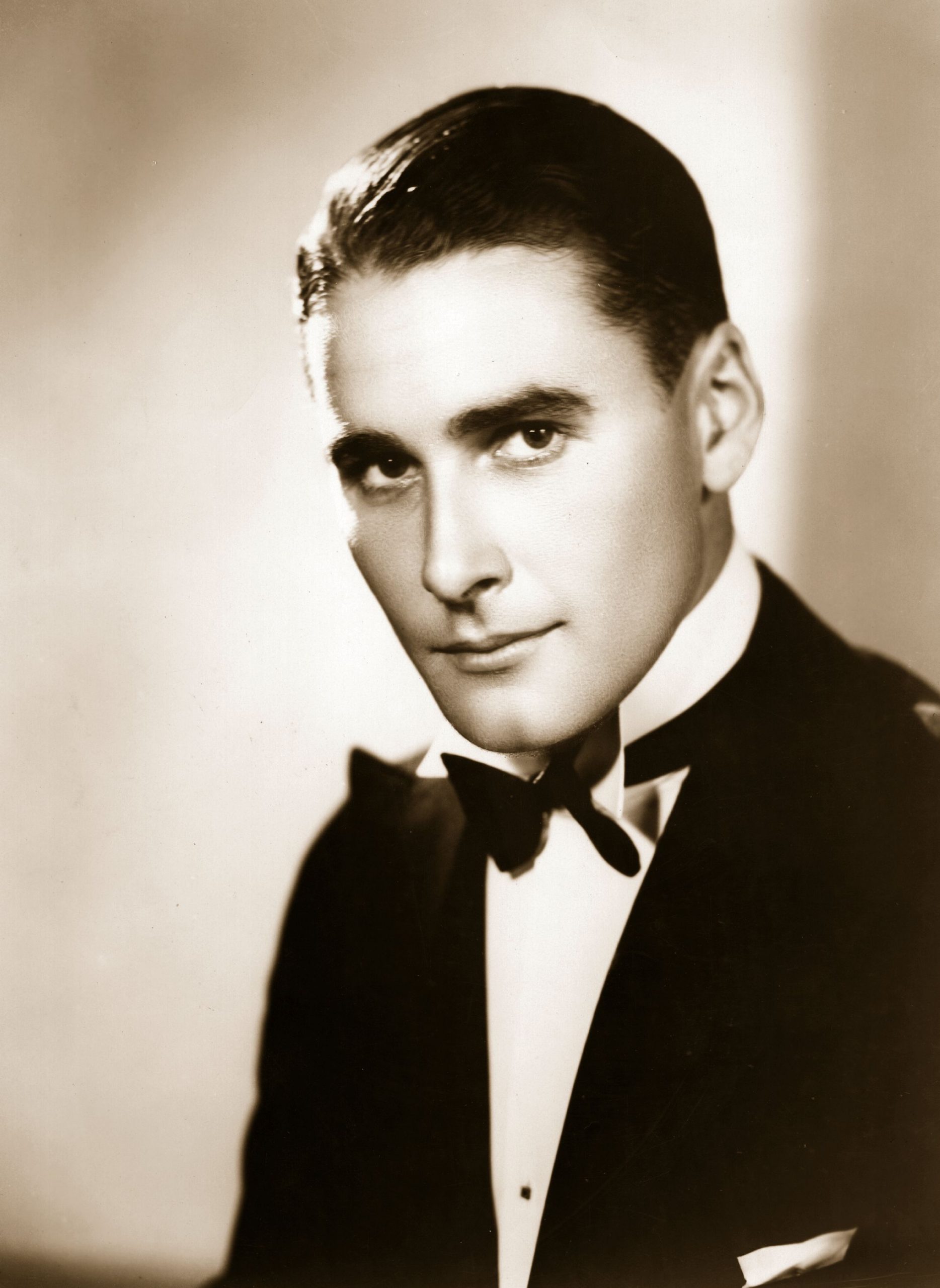 Errol Flynn photo