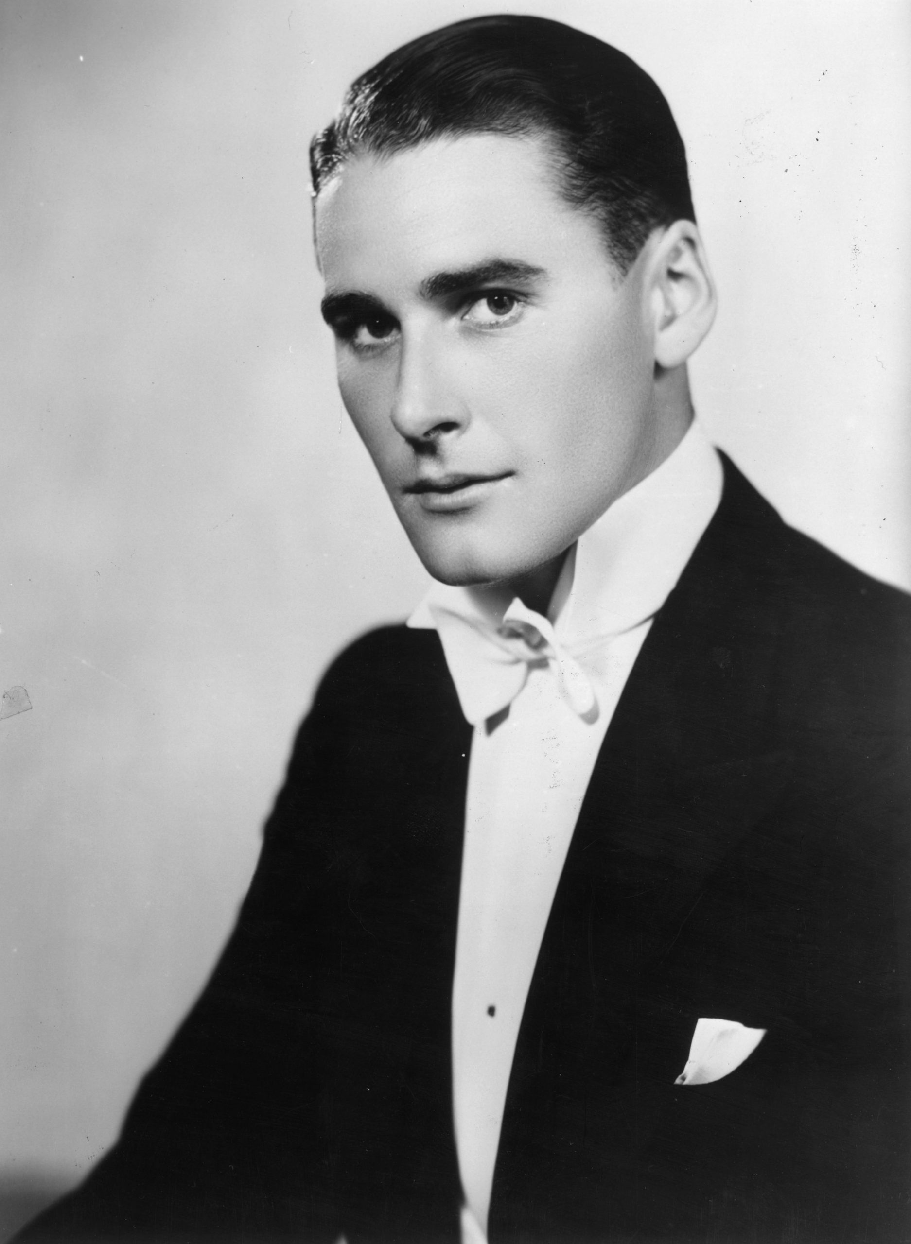 Errol Flynn photo 2