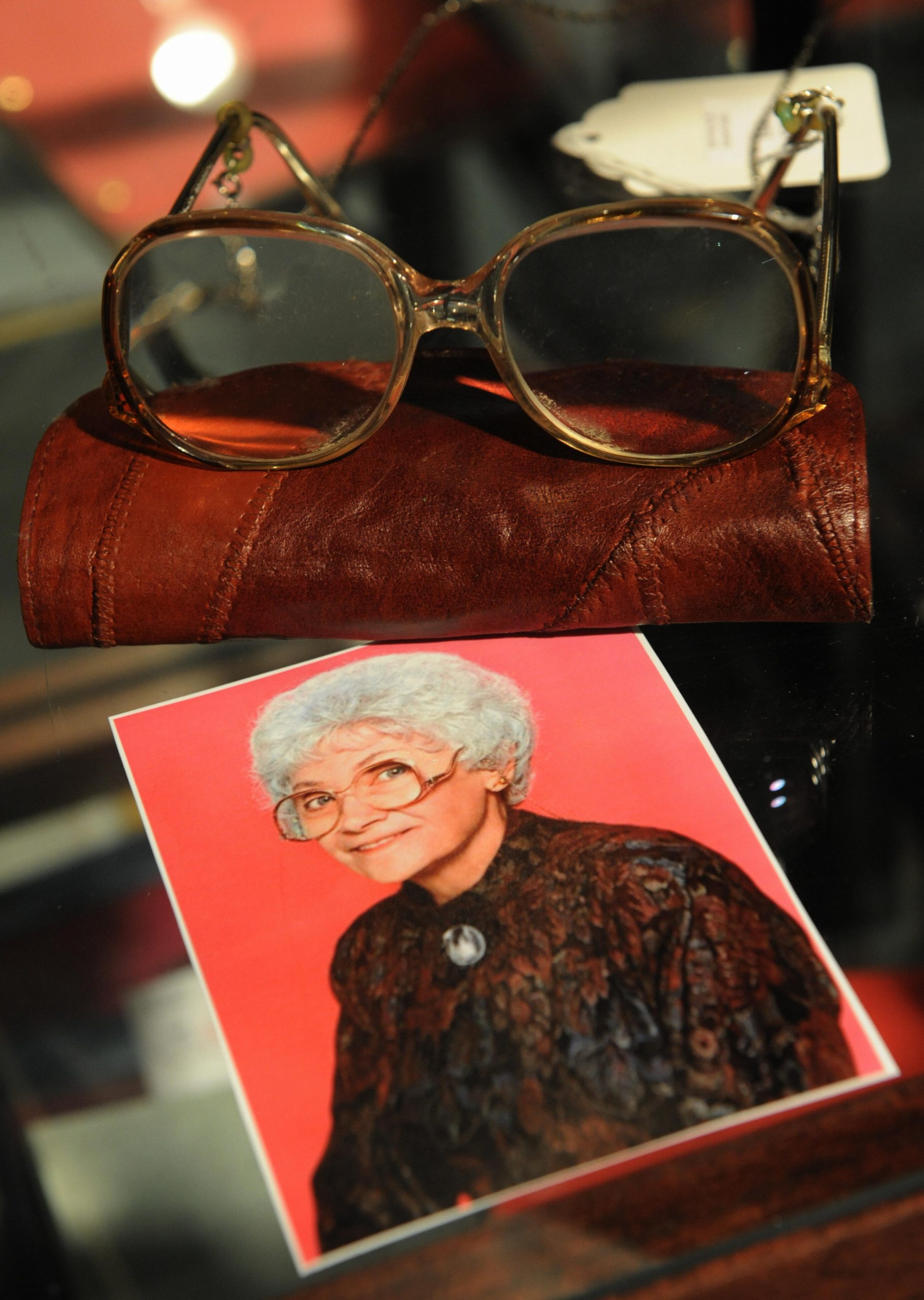 Estelle Getty photo 3