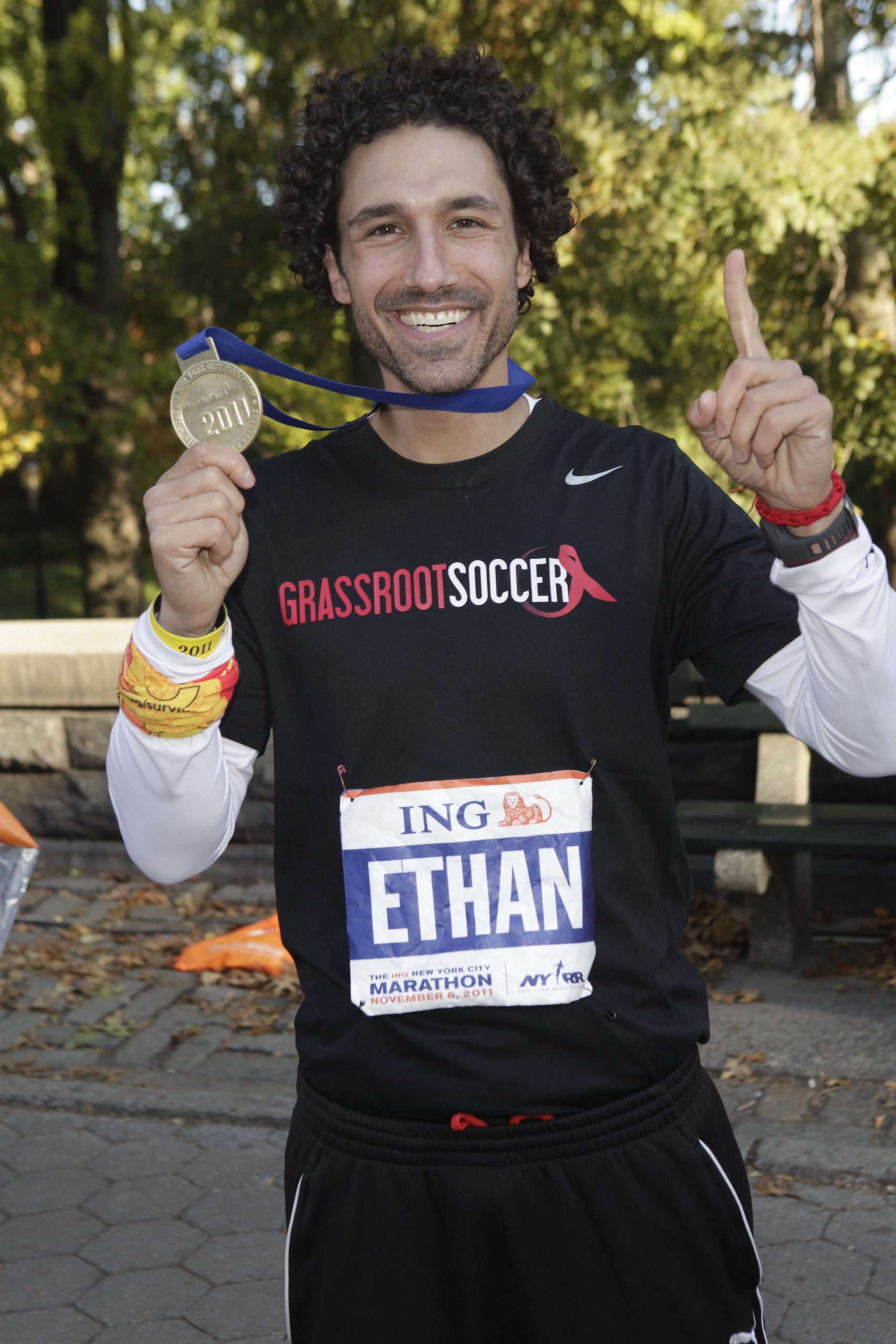 Ethan Zohn photo 2