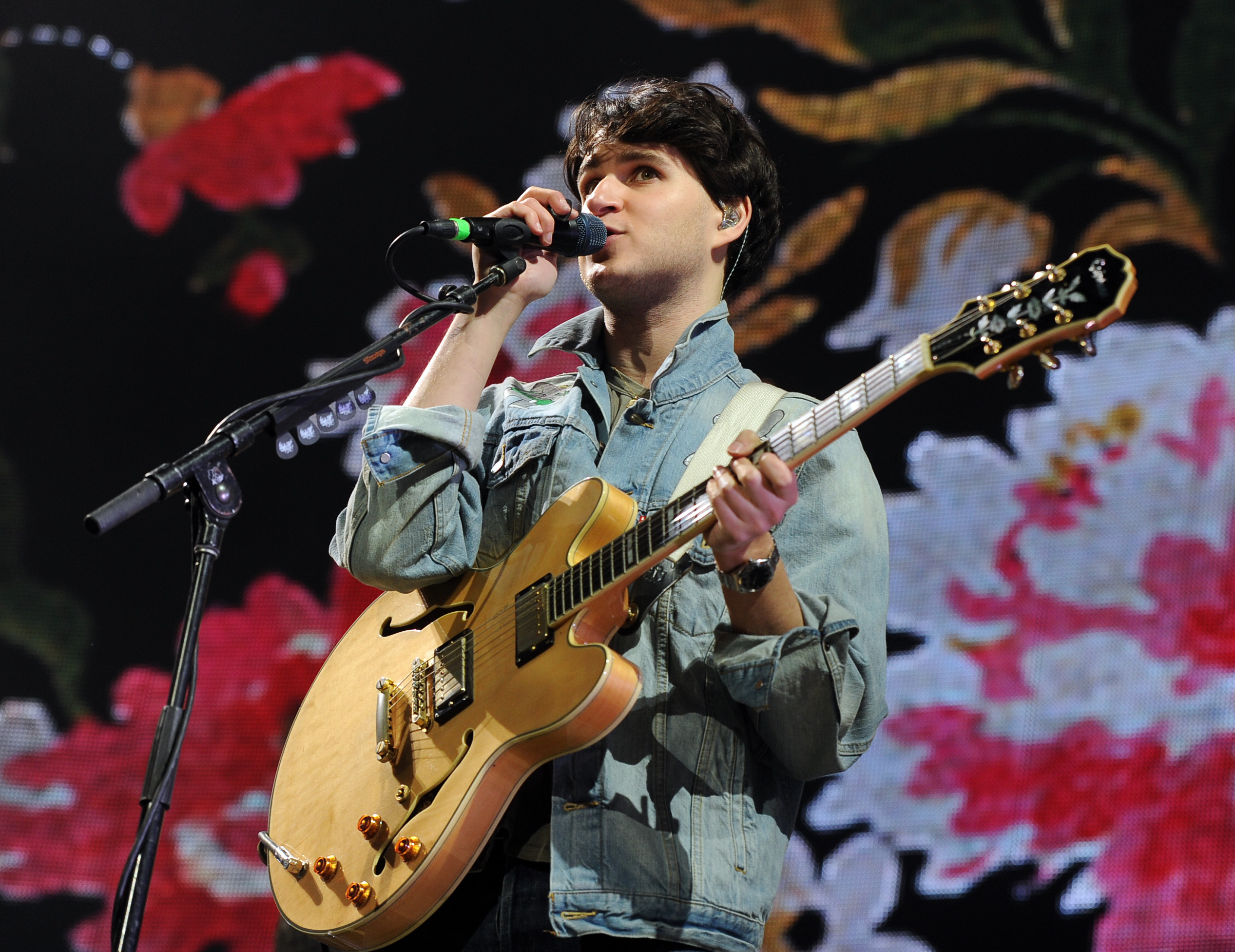 Ezra Koenig photo 3