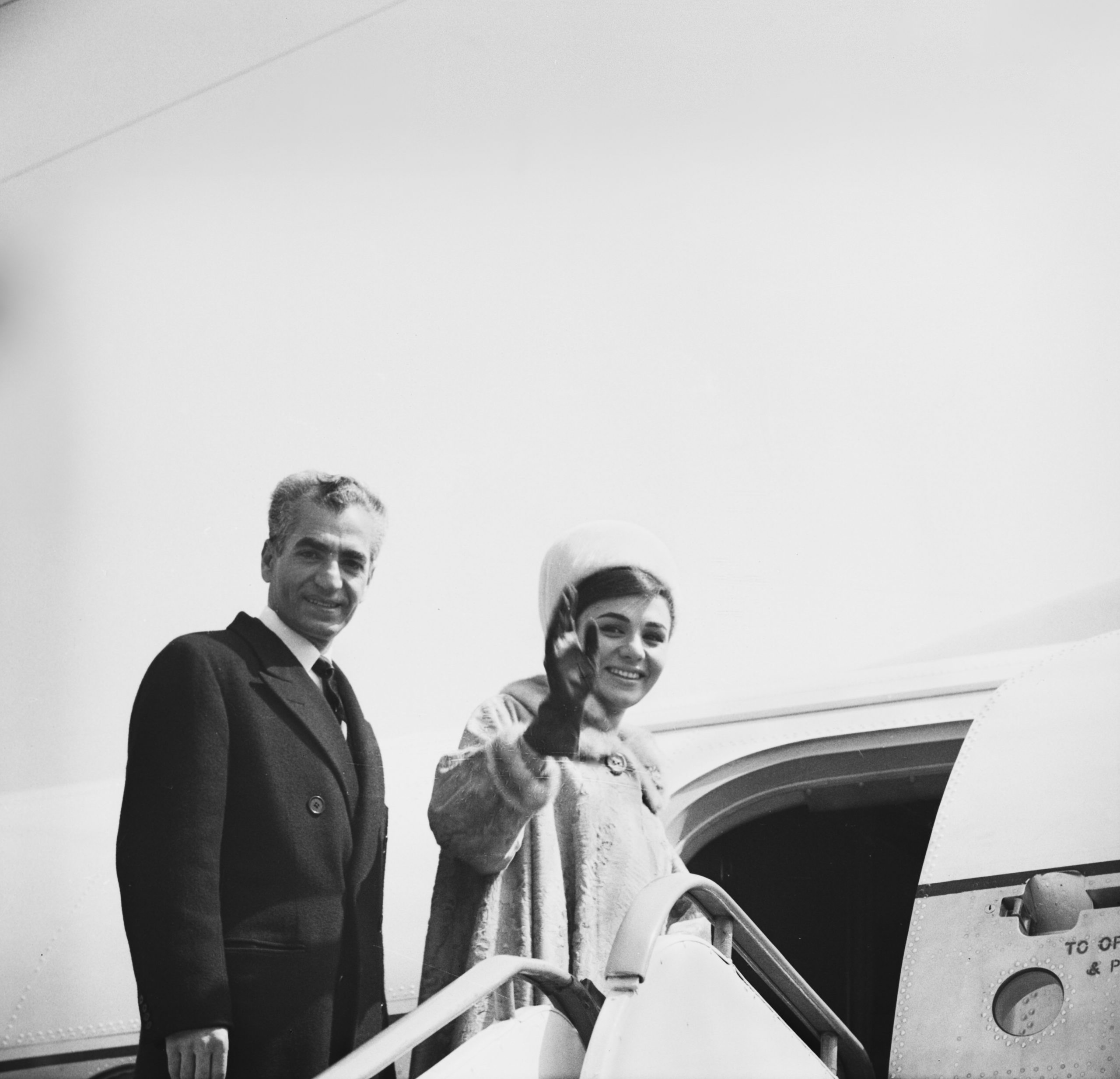 Farah Pahlavi photo 2