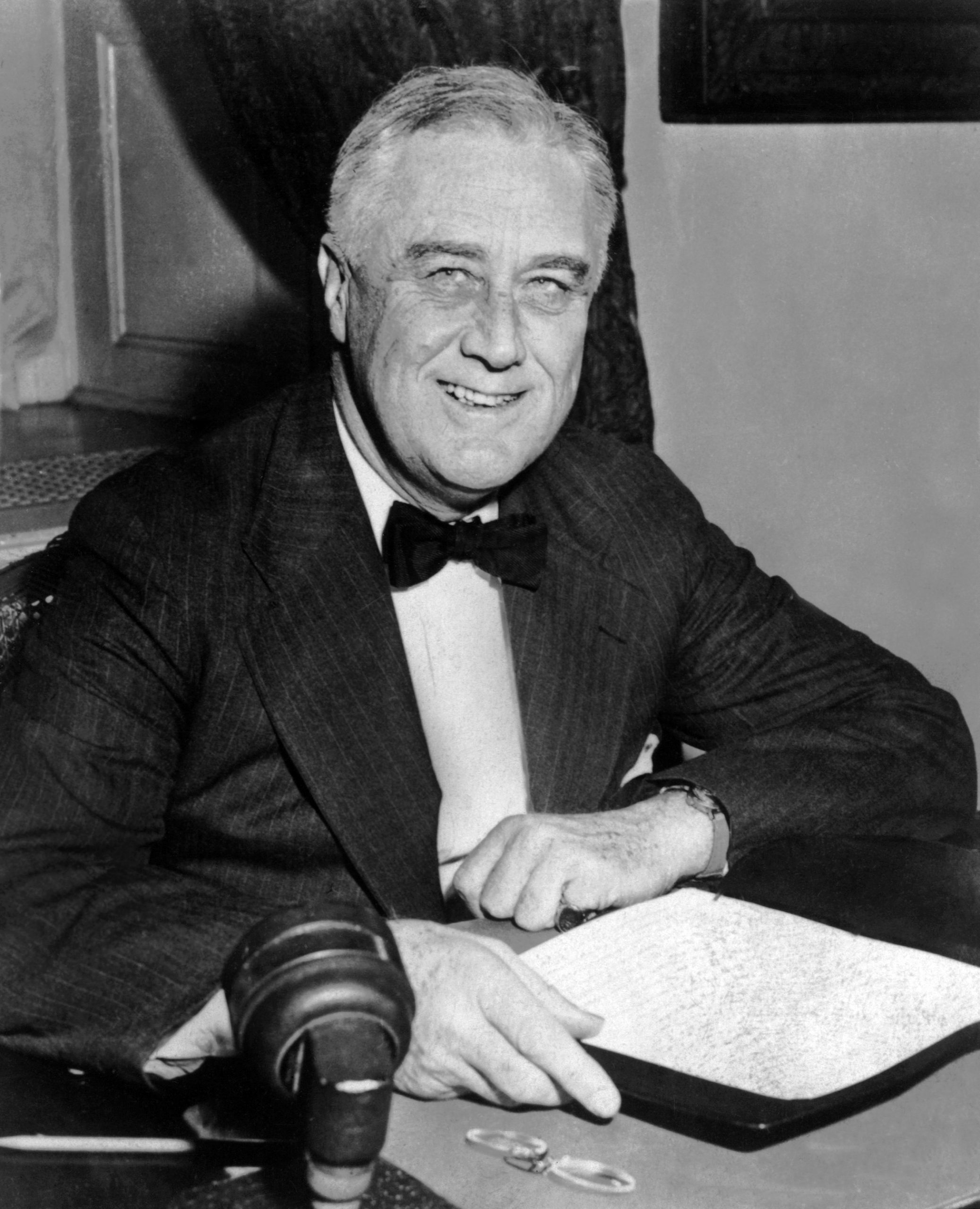 Franklin D. Roosevelt photo 3