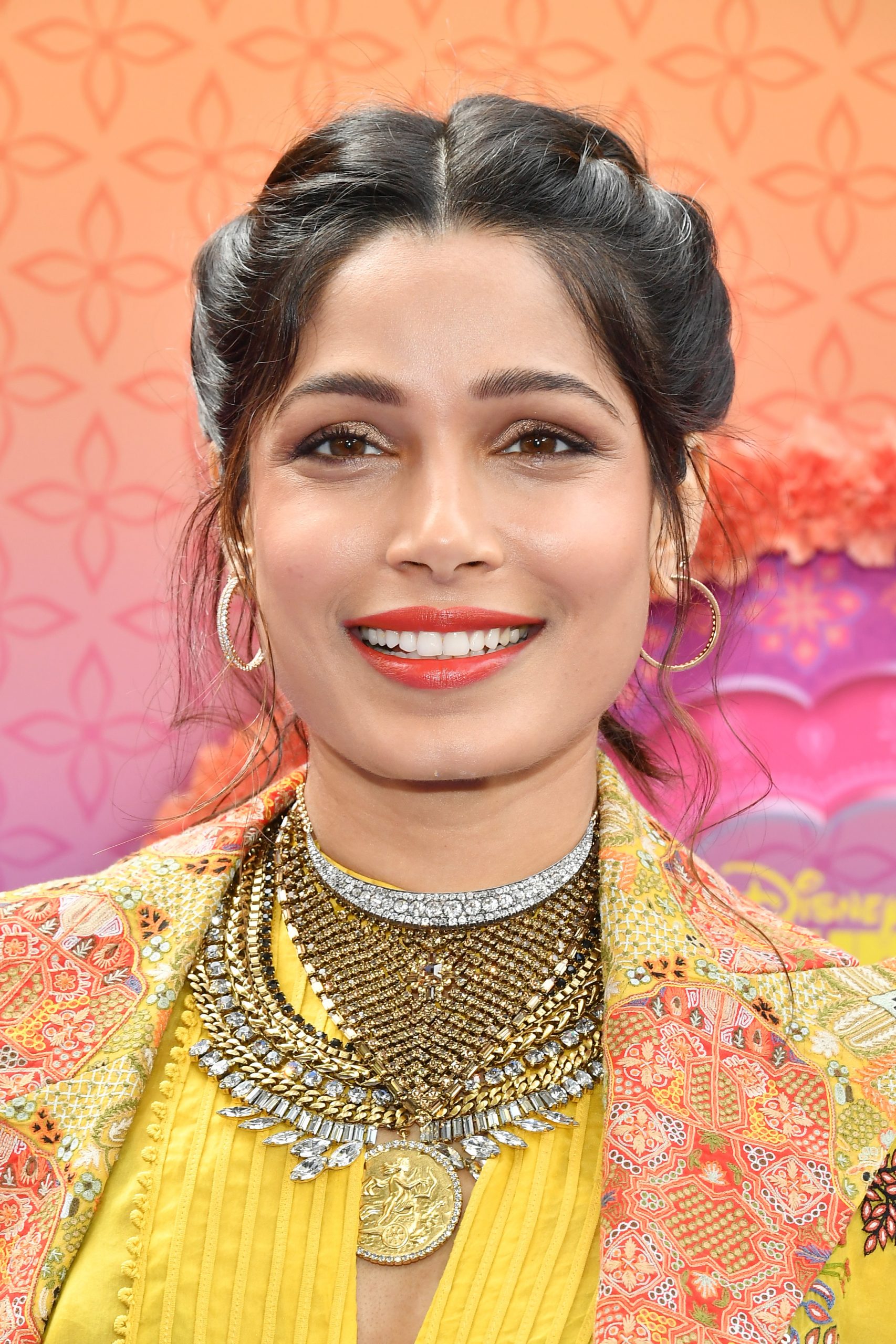 Freida Pinto photo 3