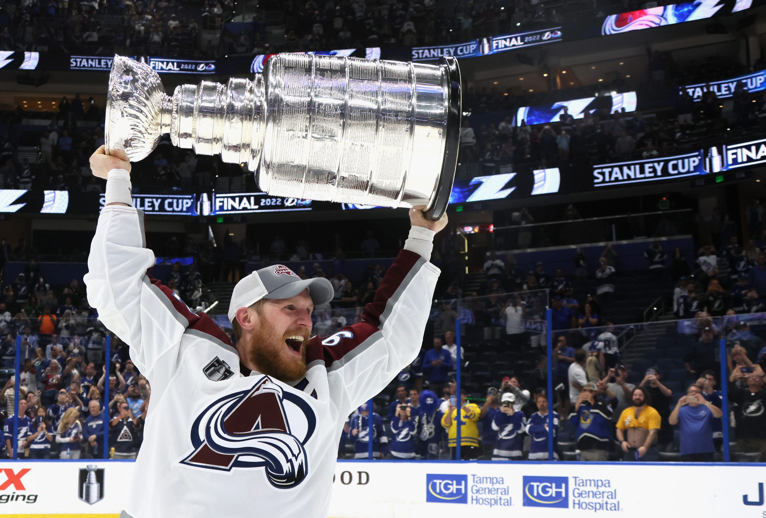 Gabriel Landeskog photo