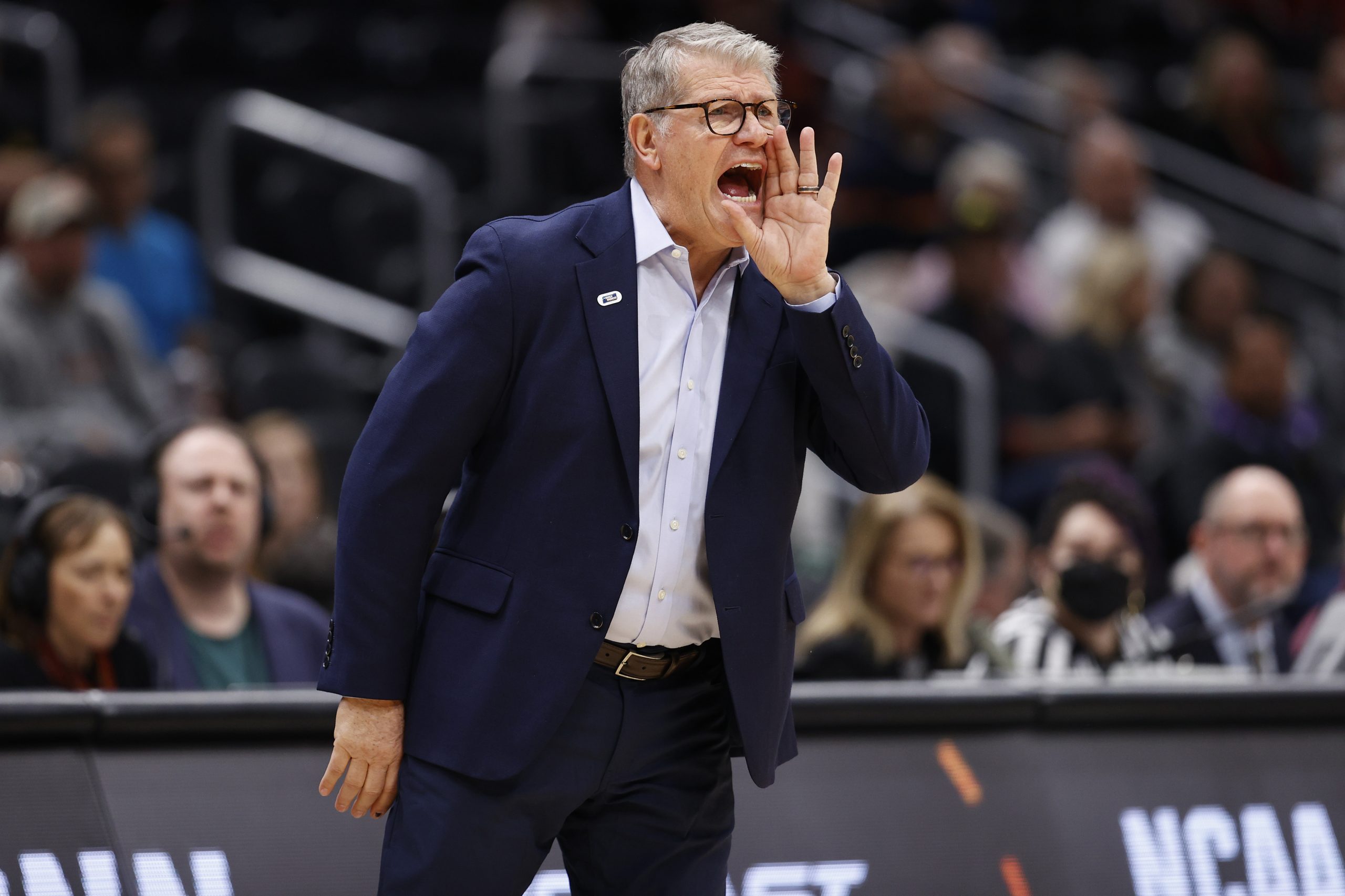 Geno Auriemma photo