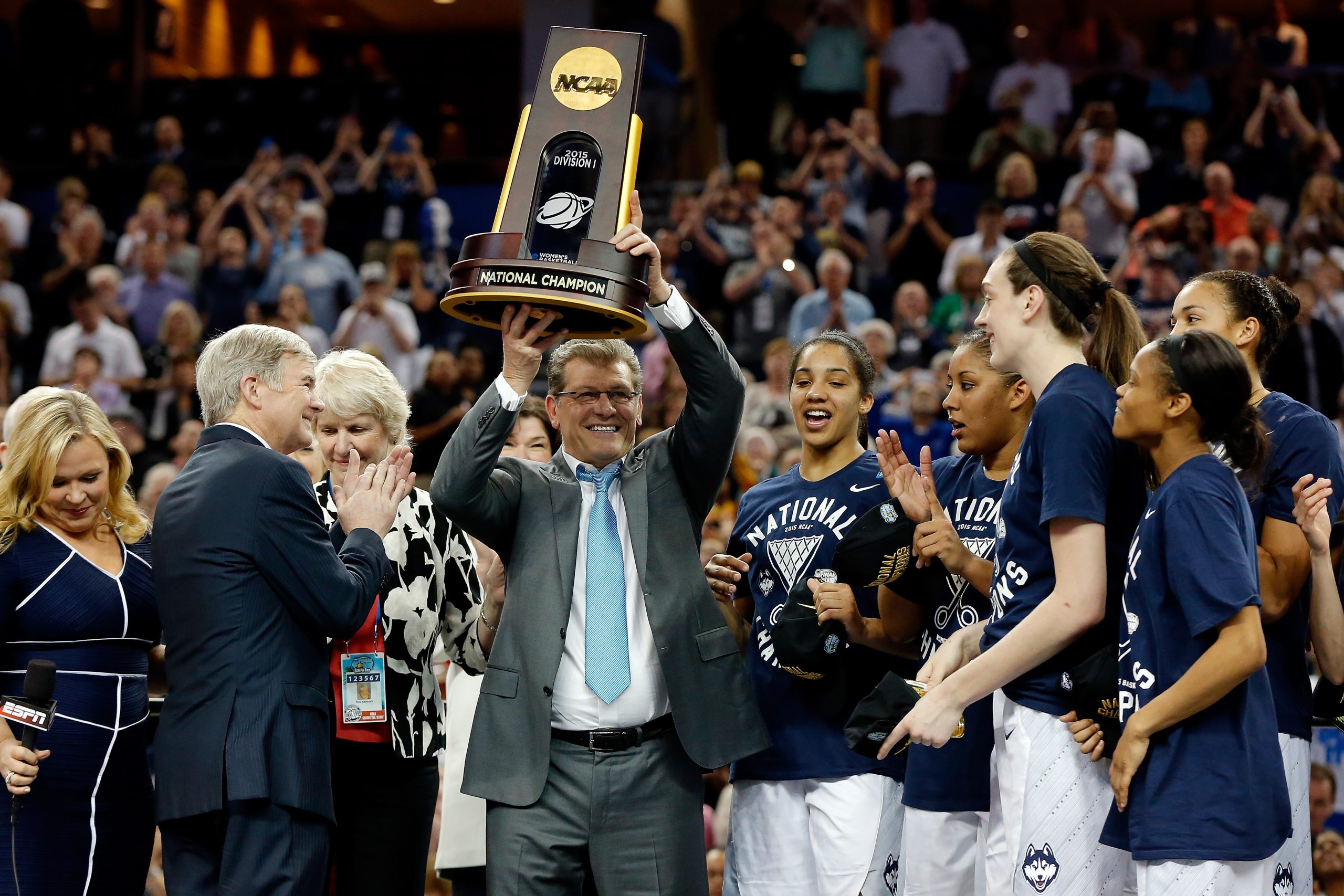 Geno Auriemma photo 2