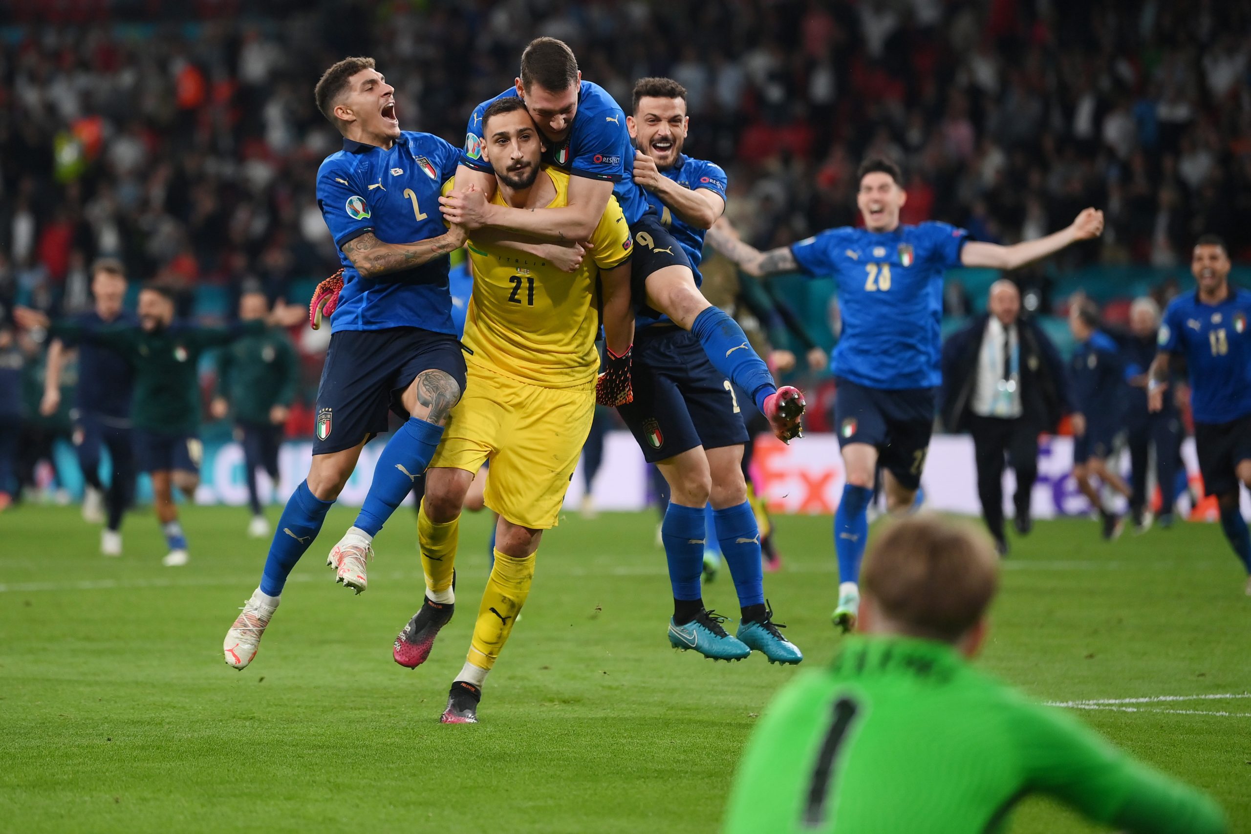 Gianluigi Donnarumma photo 3