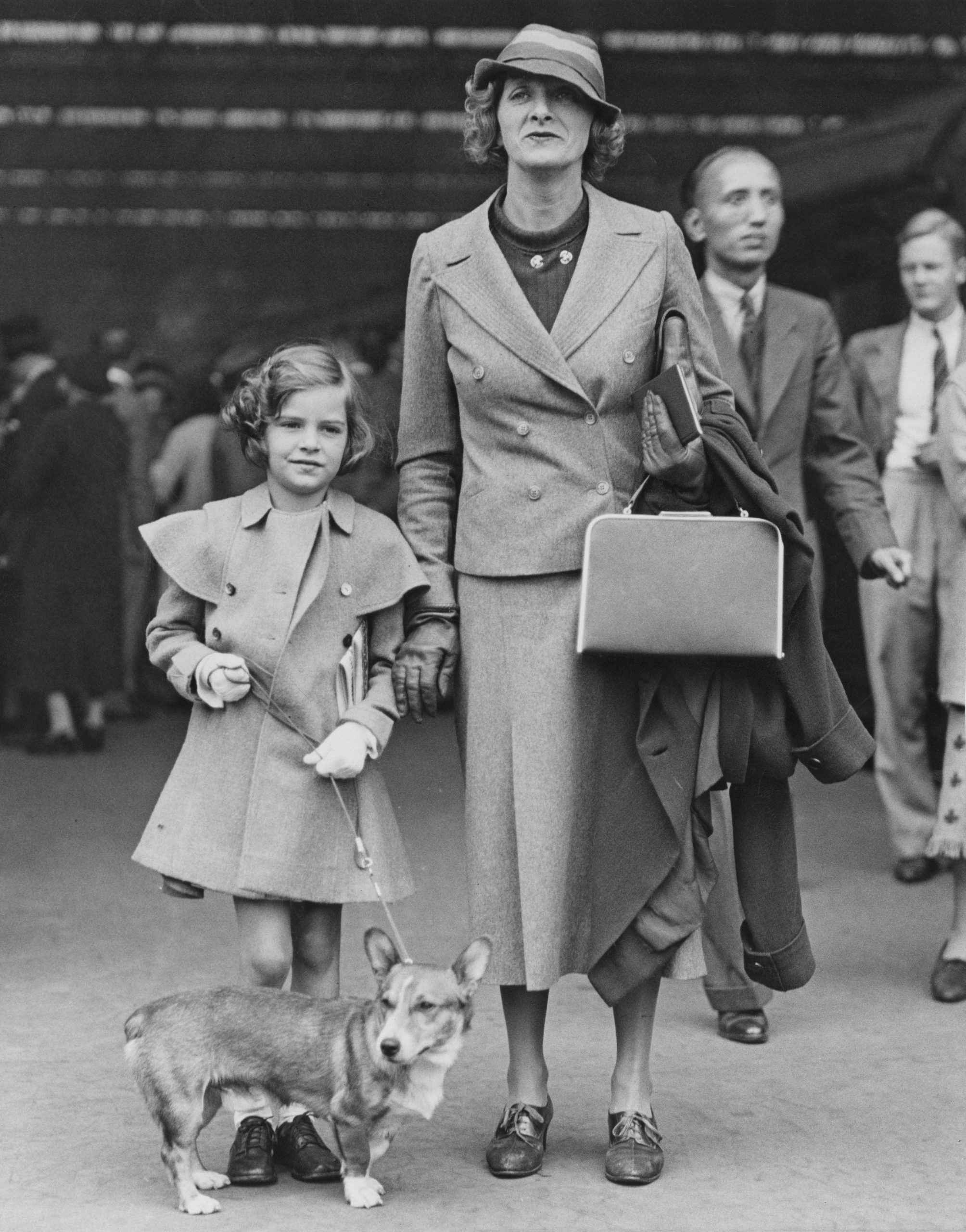 Gladys Cooper photo 2