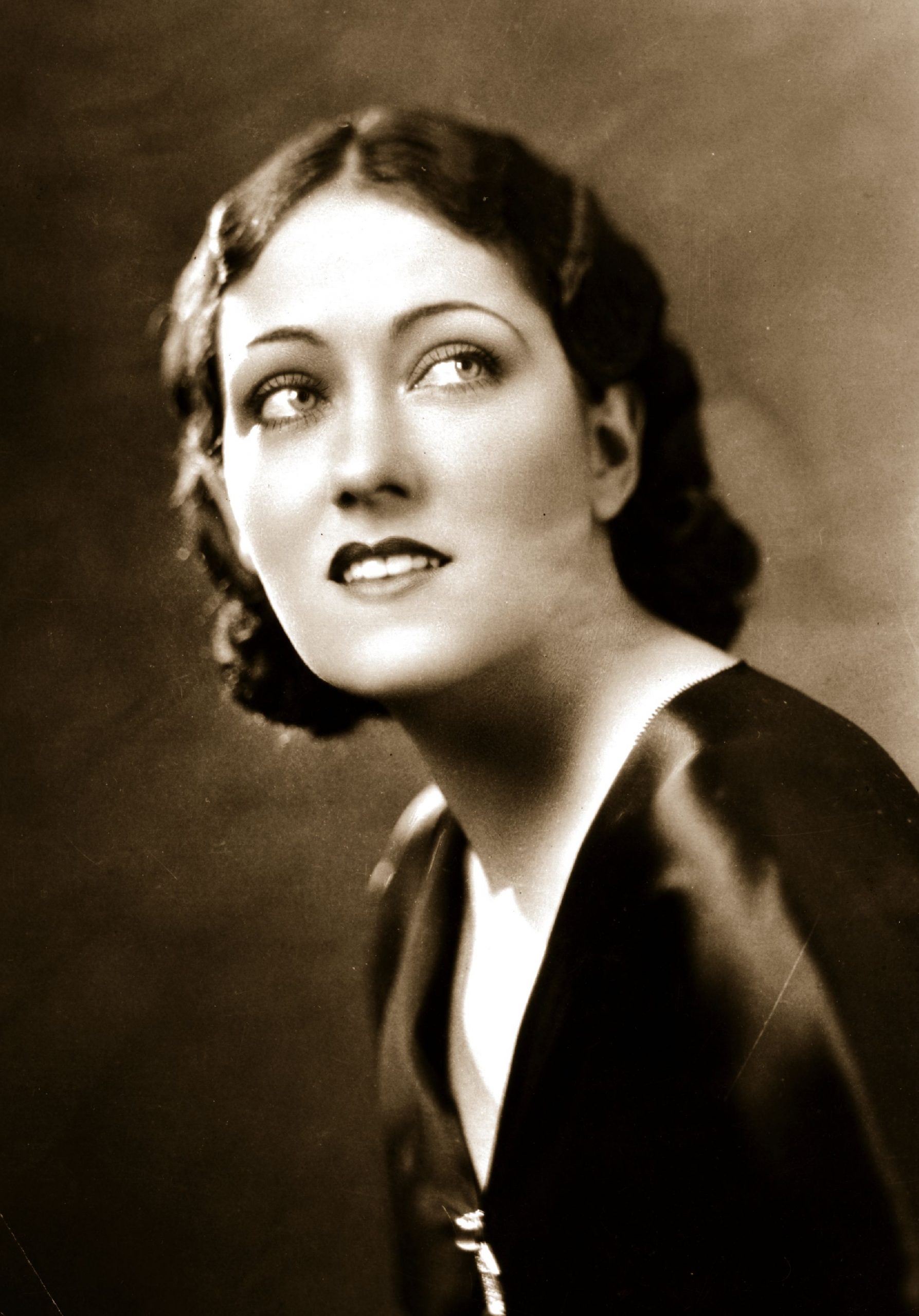 Gloria Swanson photo