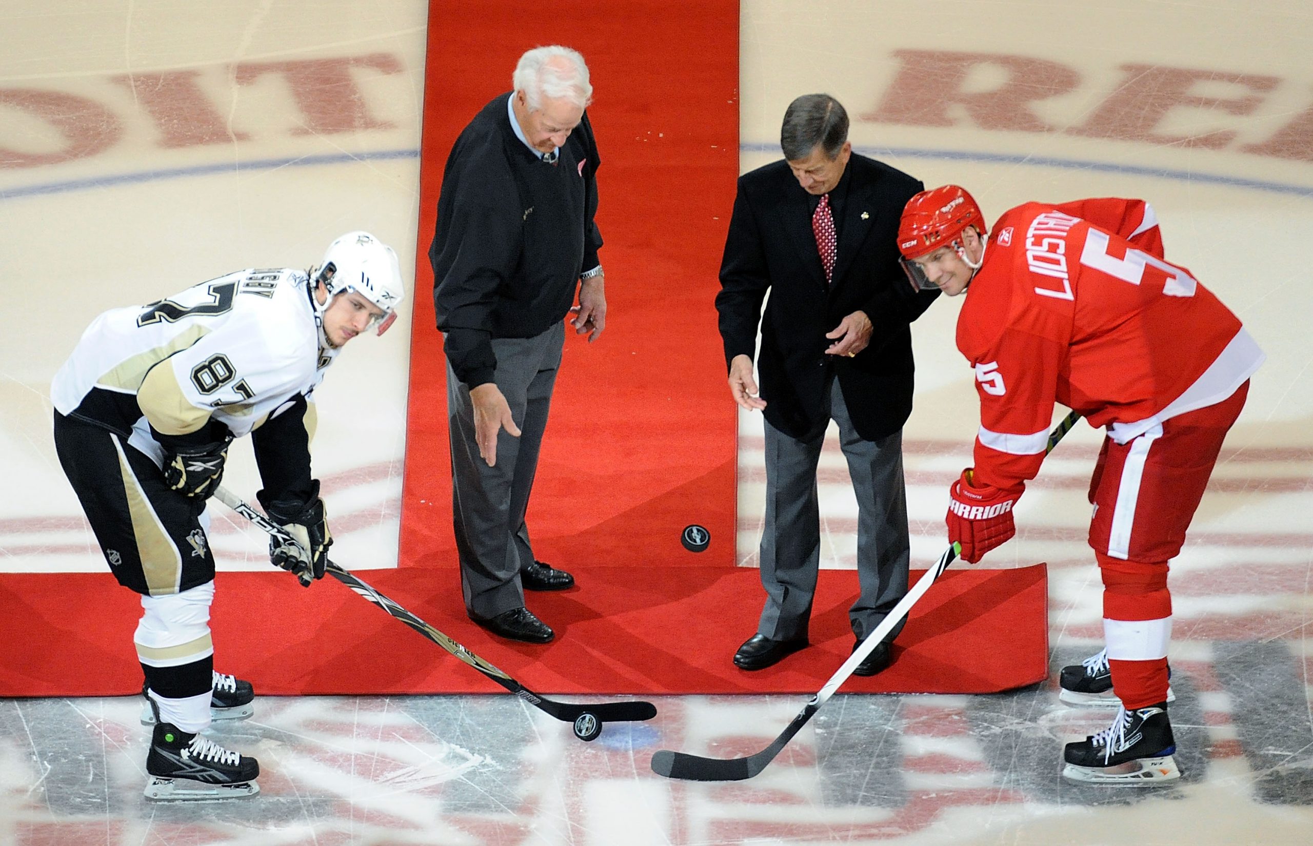 Gordie Howe photo