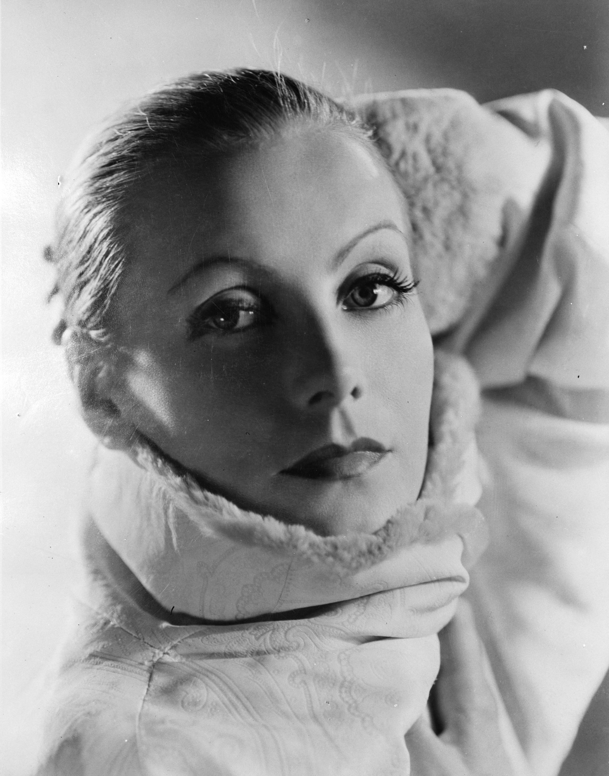 Greta Garbo photo