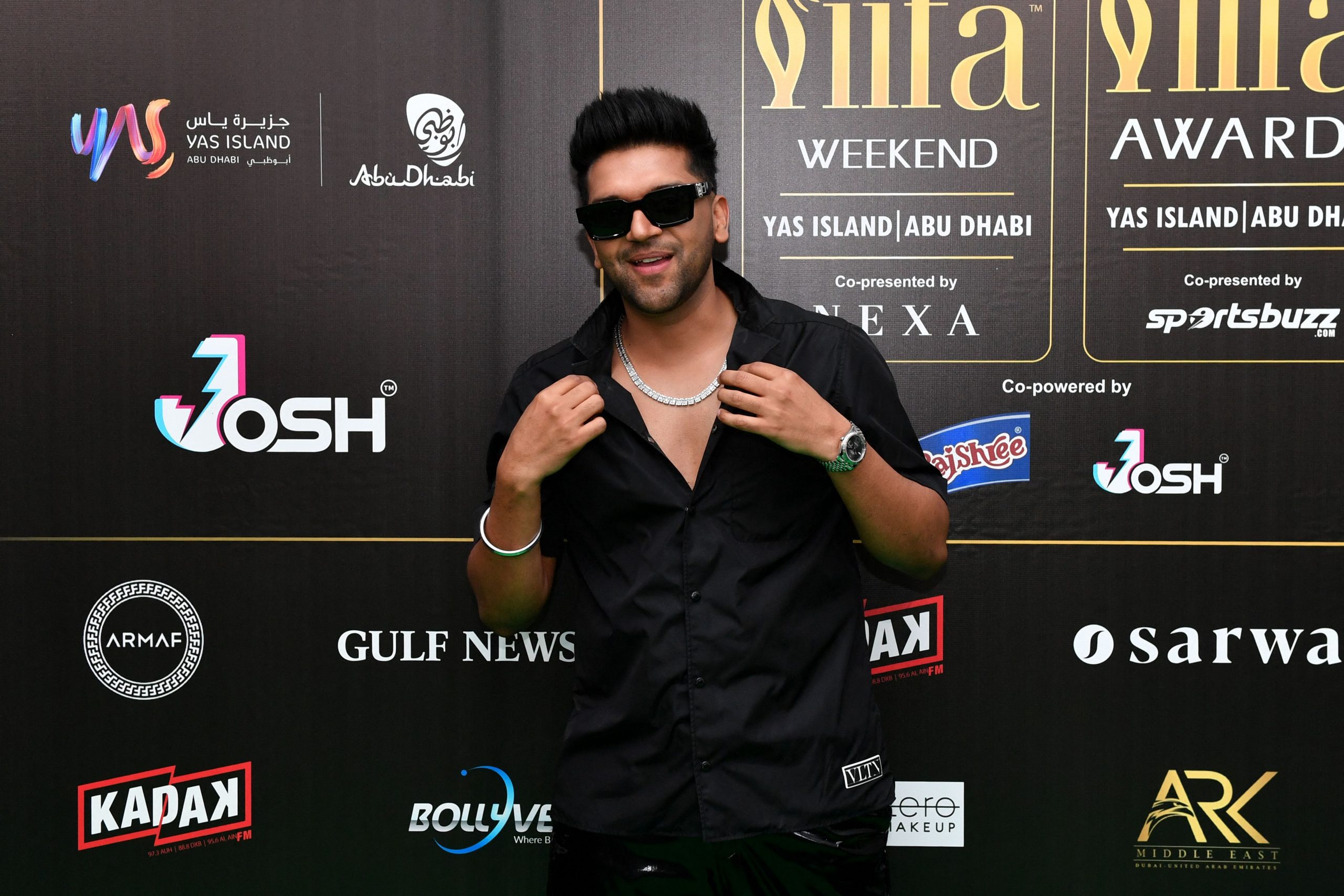 Guru Randhawa photo