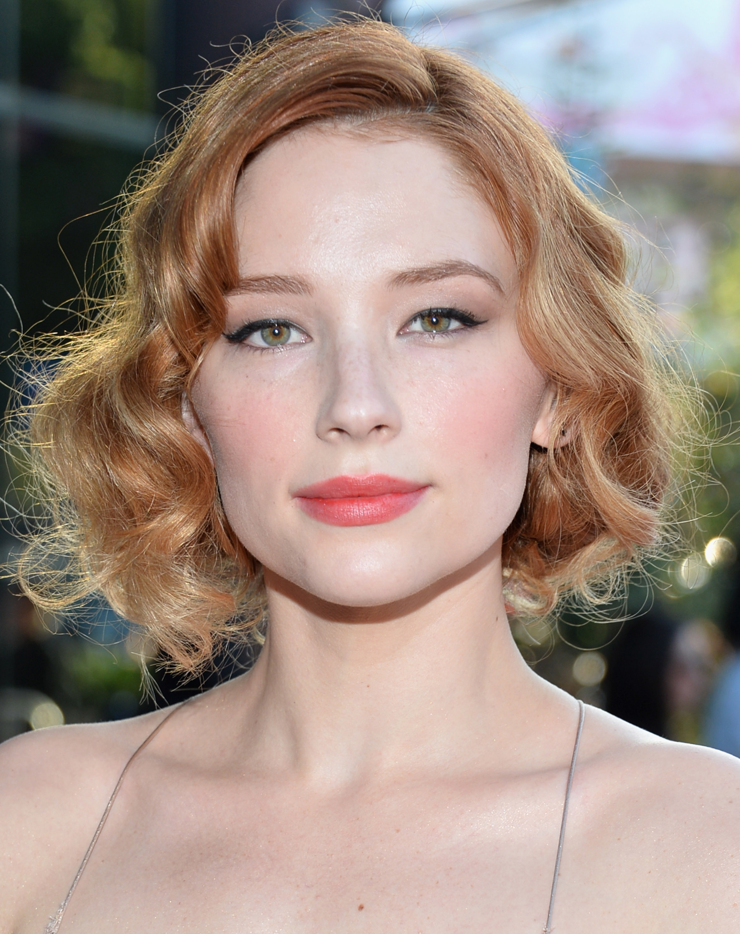 Haley Bennett photo 3