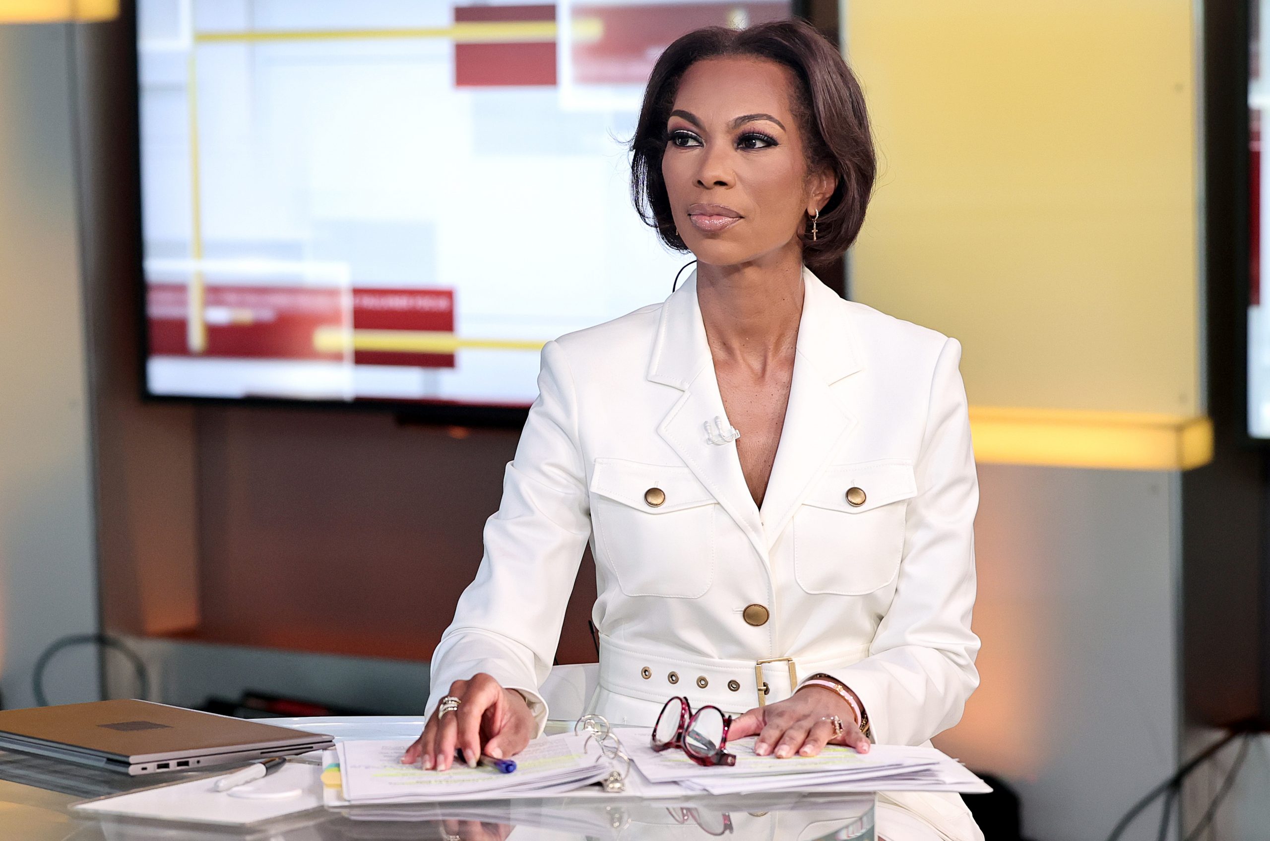 Harris Faulkner photo 3