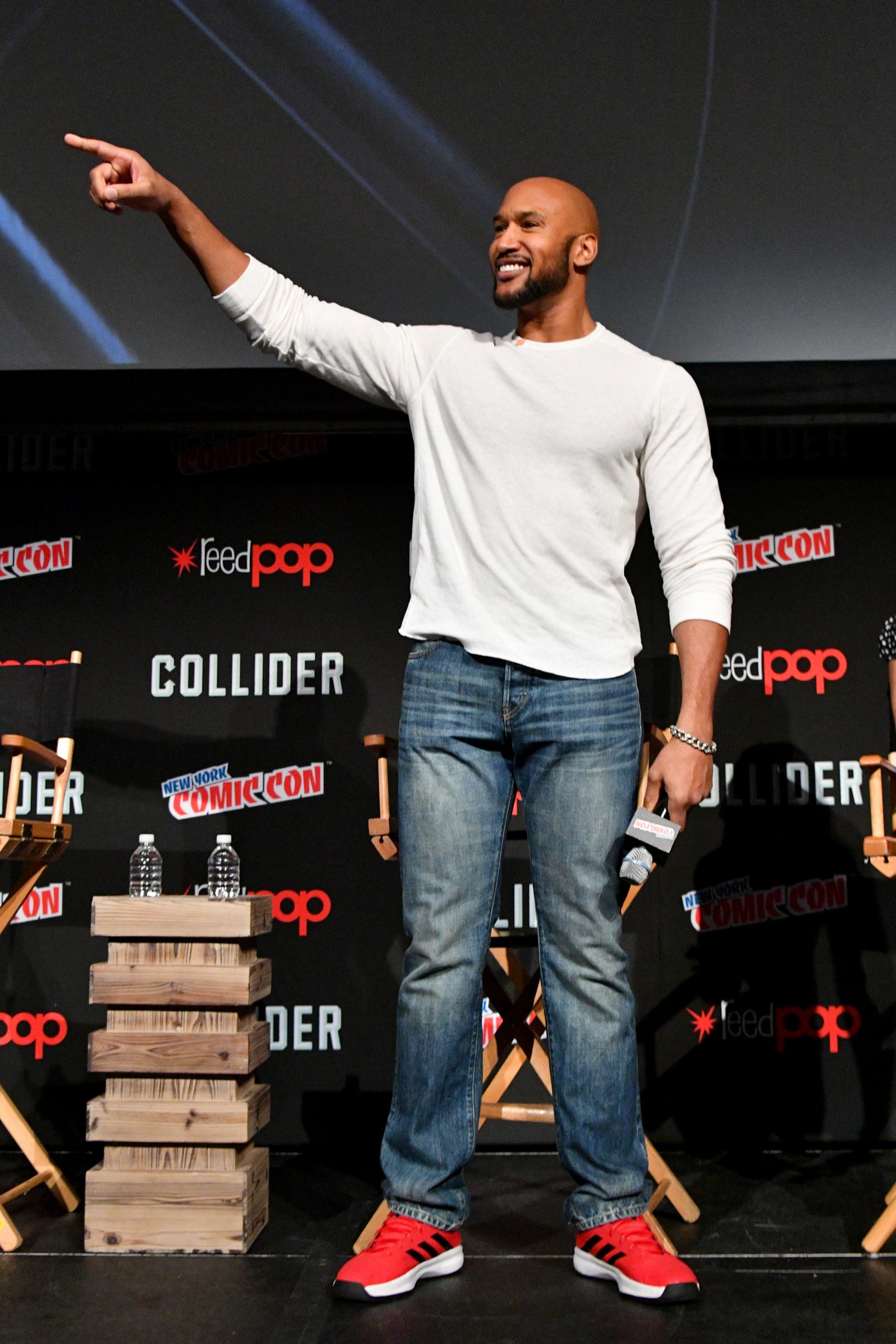 Henry Simmons photo 3