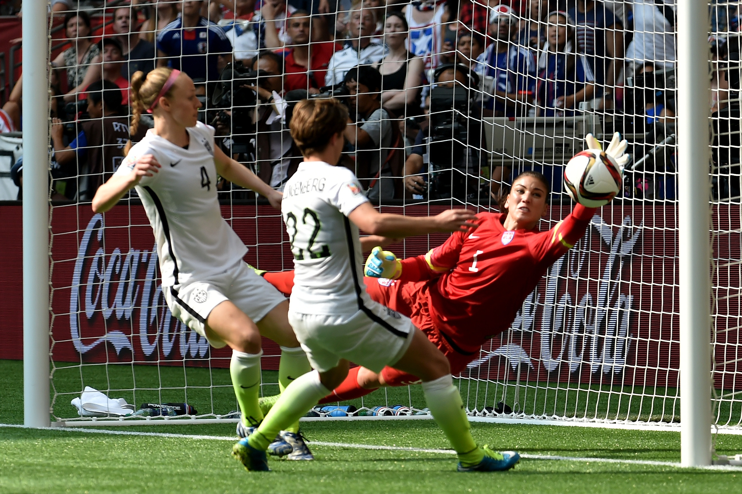 Hope Solo photo 3