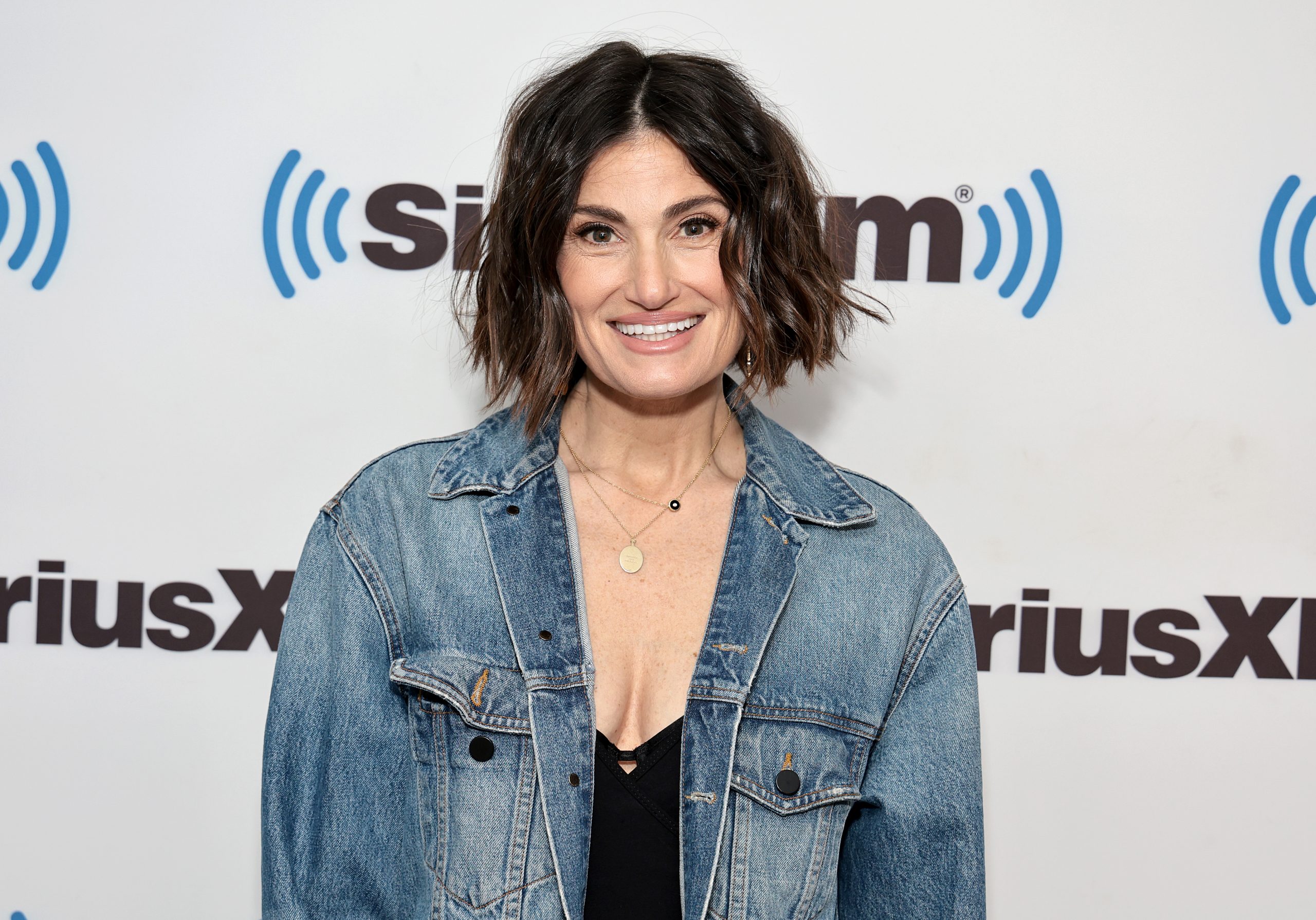 Idina Menzel photo 3