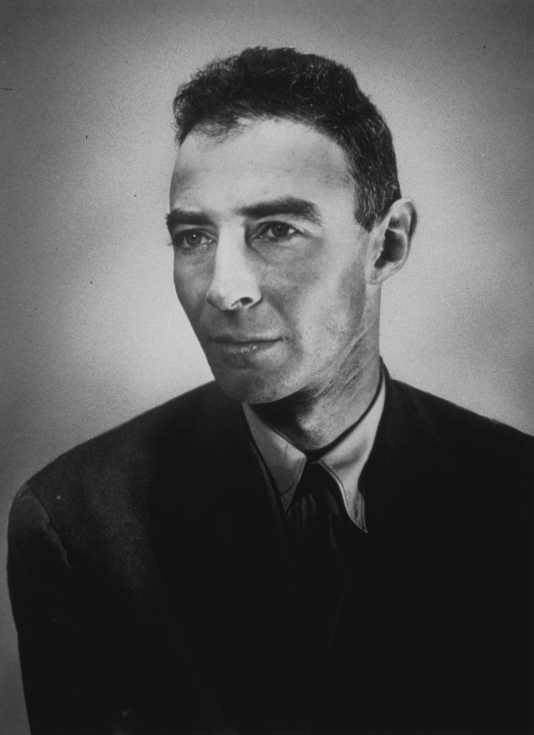 J. Robert Oppenheimer photo 2