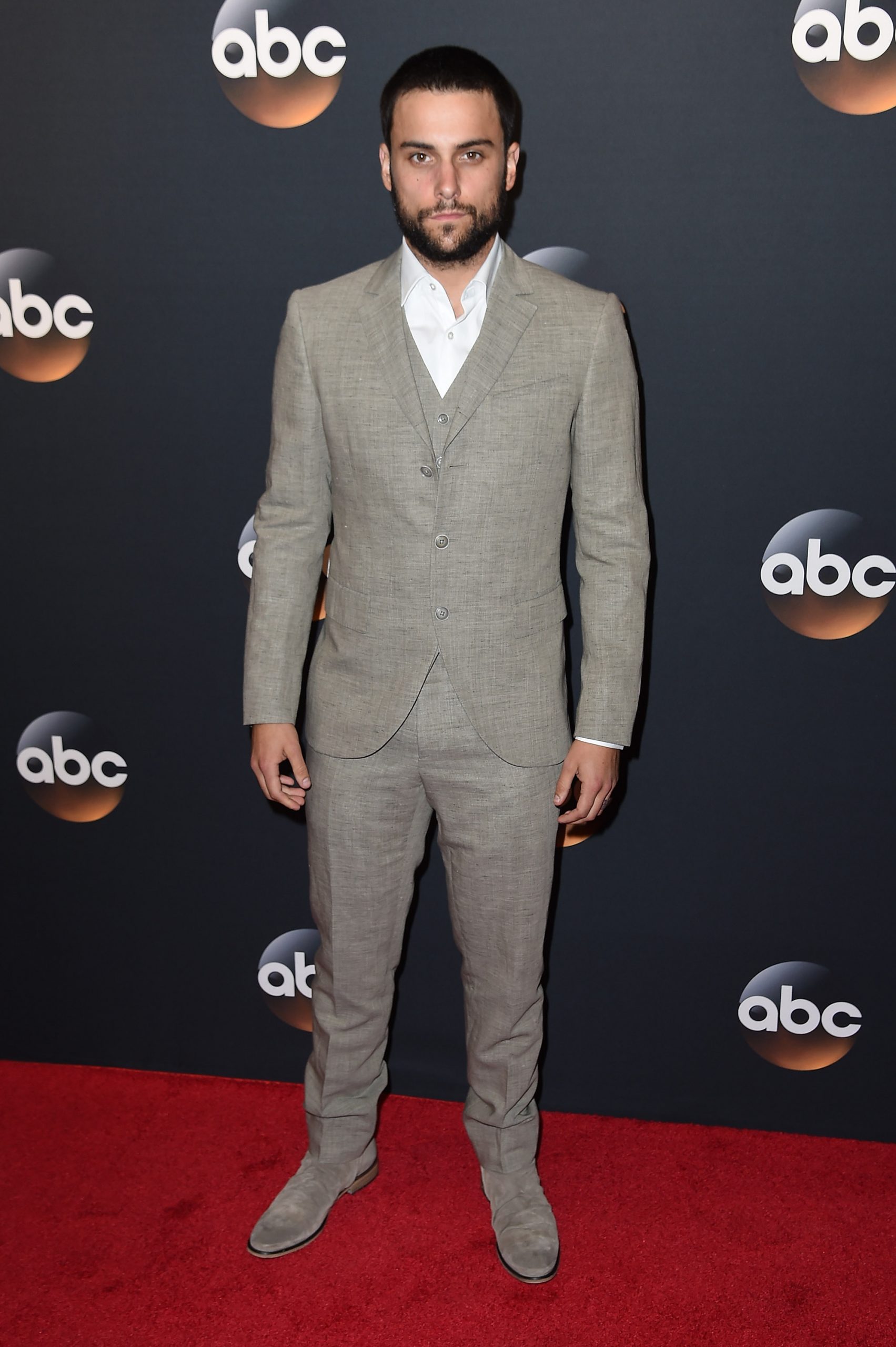 Jack Falahee photo 3