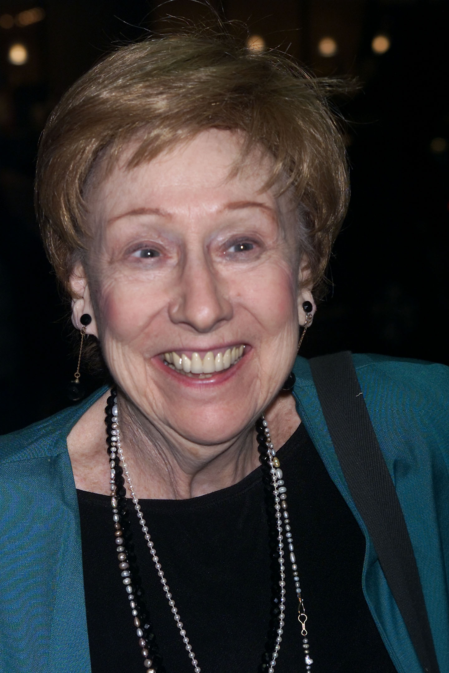 Jean Stapleton photo