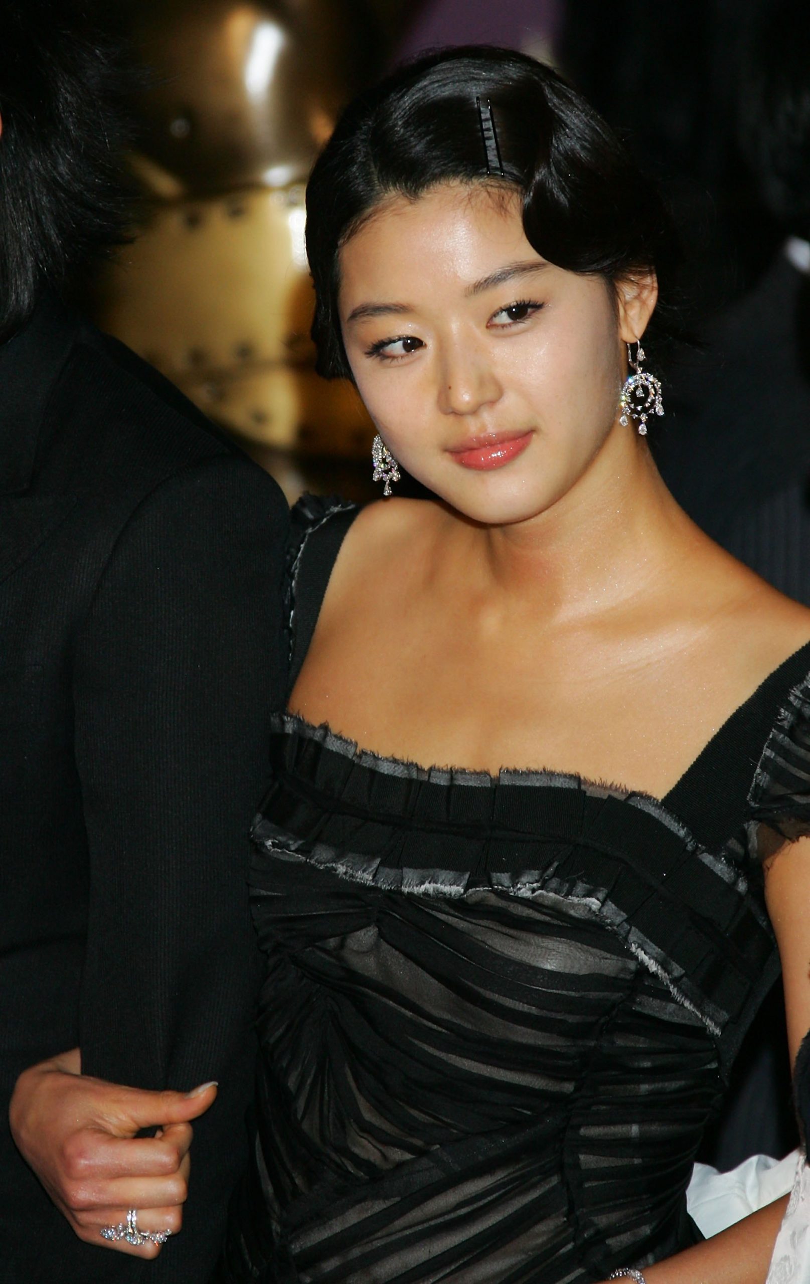 Jeon Ji Hyun photo 2