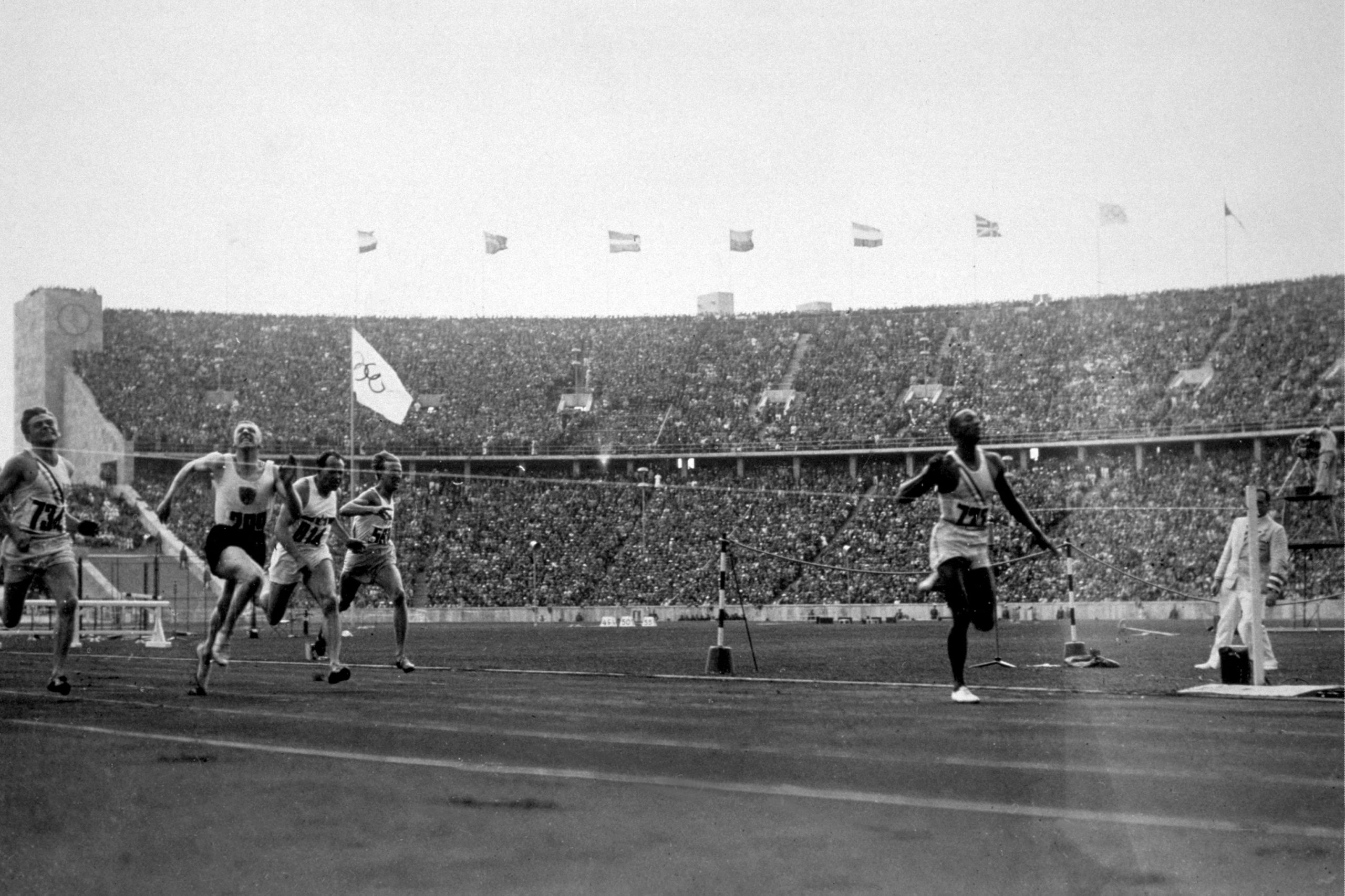 Jesse Owens photo