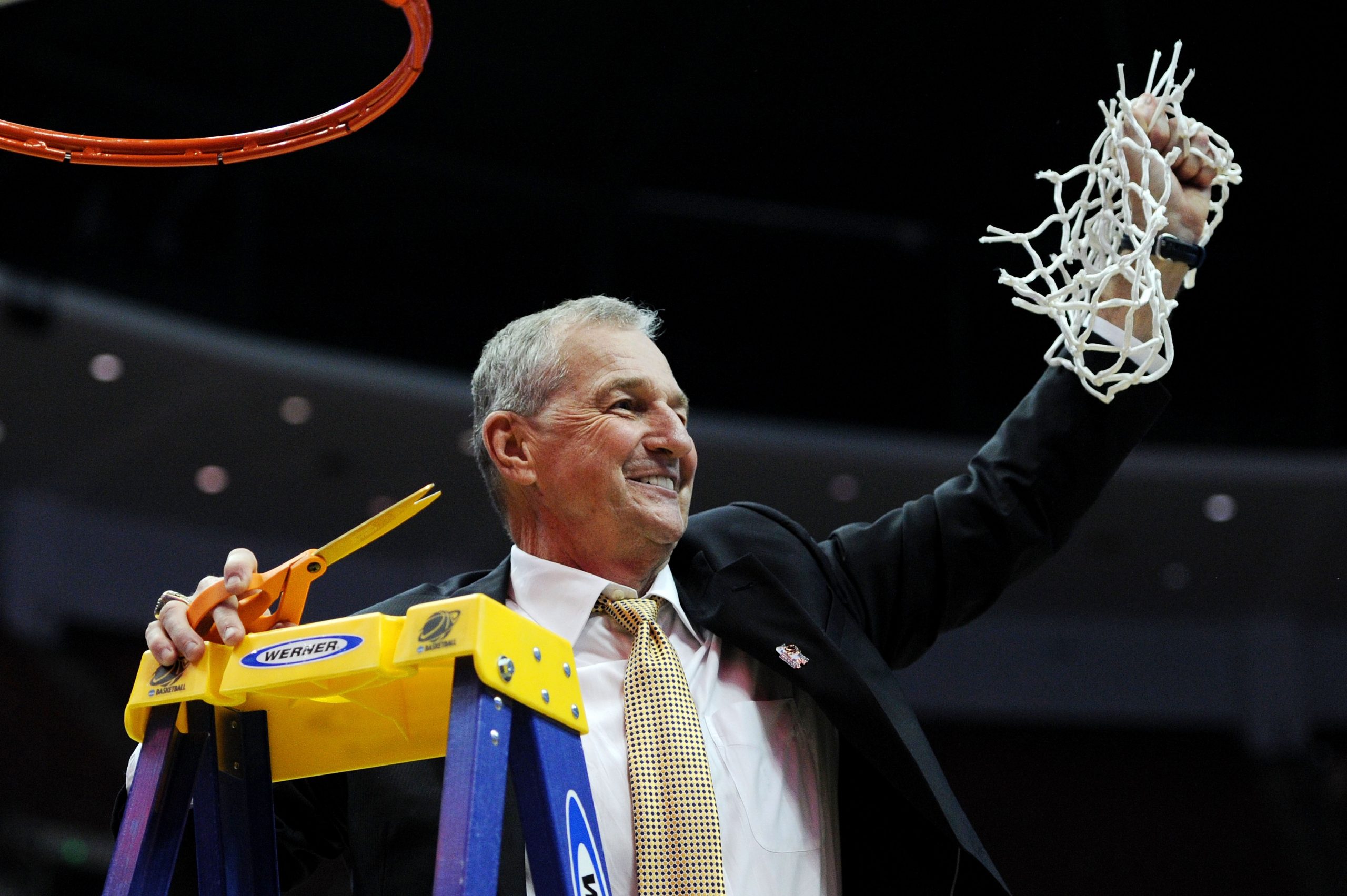 Jim Calhoun photo